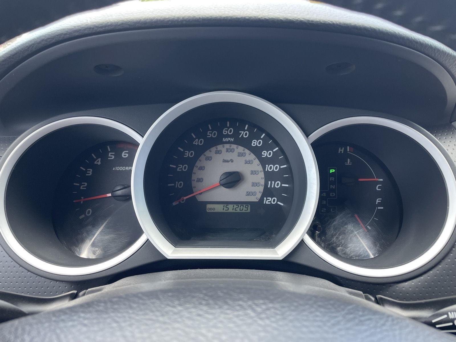 Vehicle photo 13
