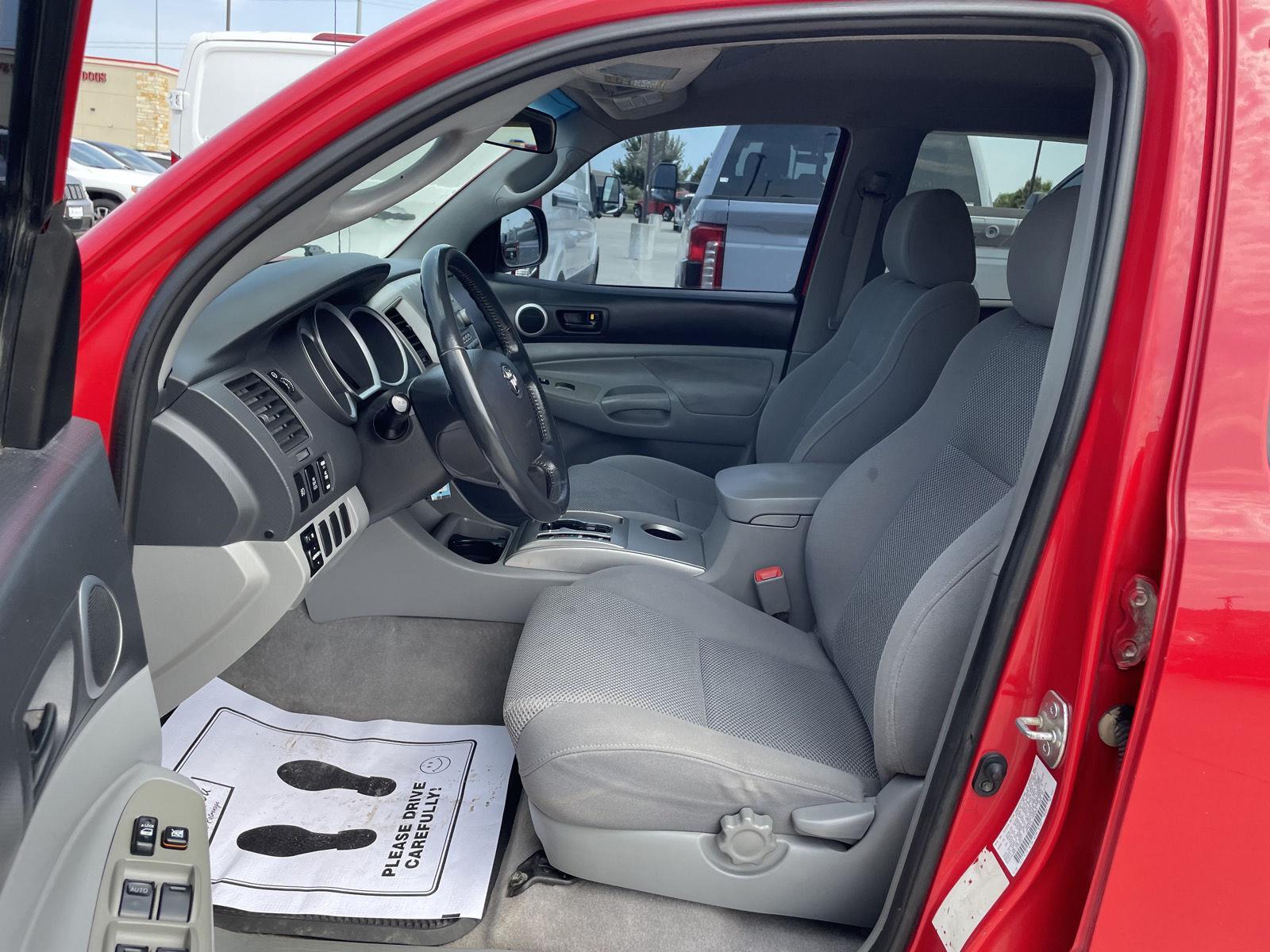 Vehicle photo 15