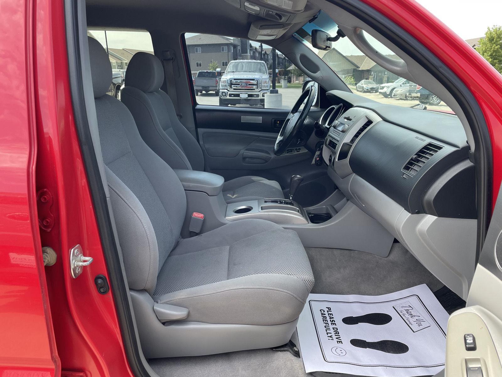 Vehicle photo 17