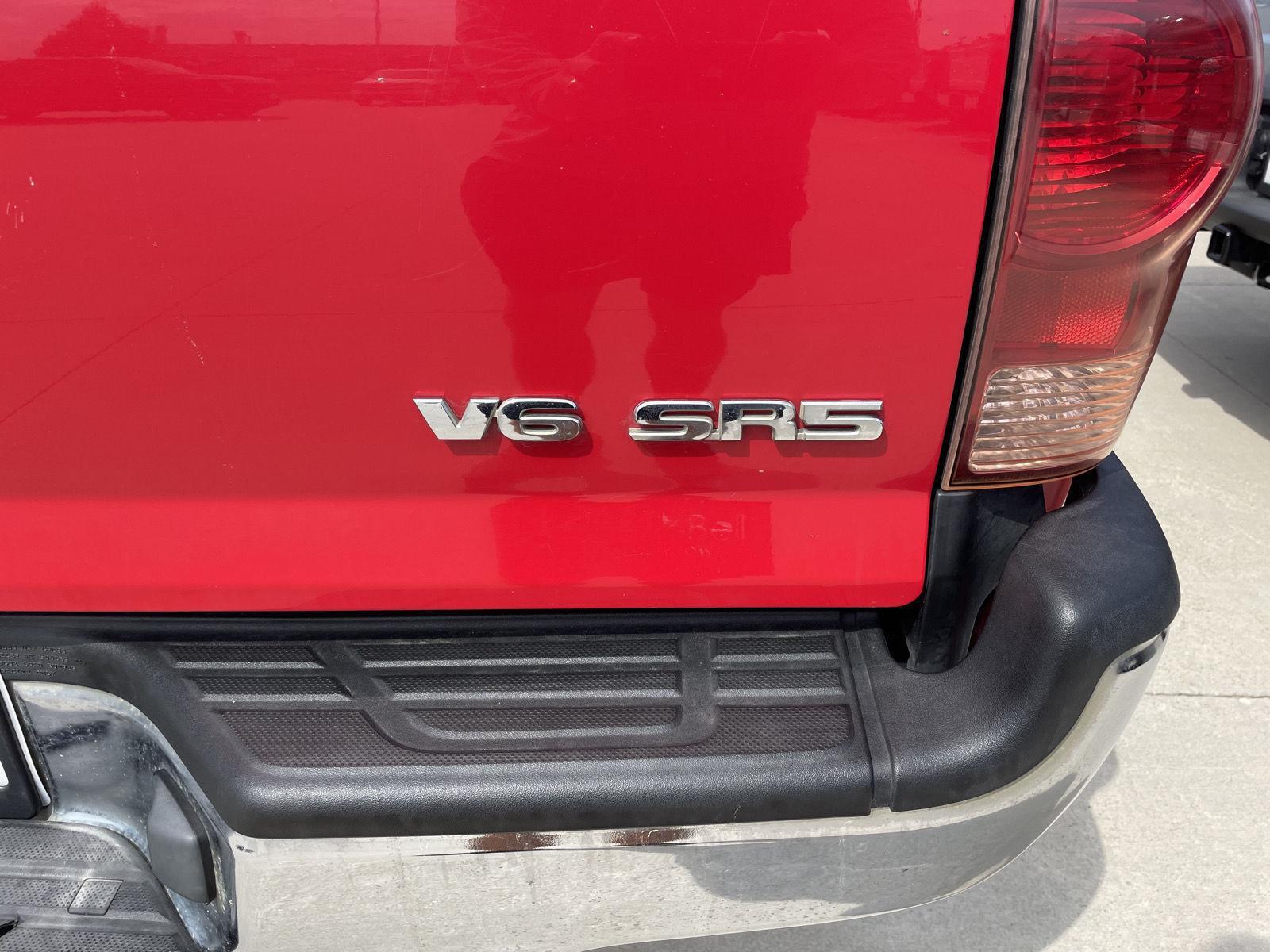 Vehicle photo 33