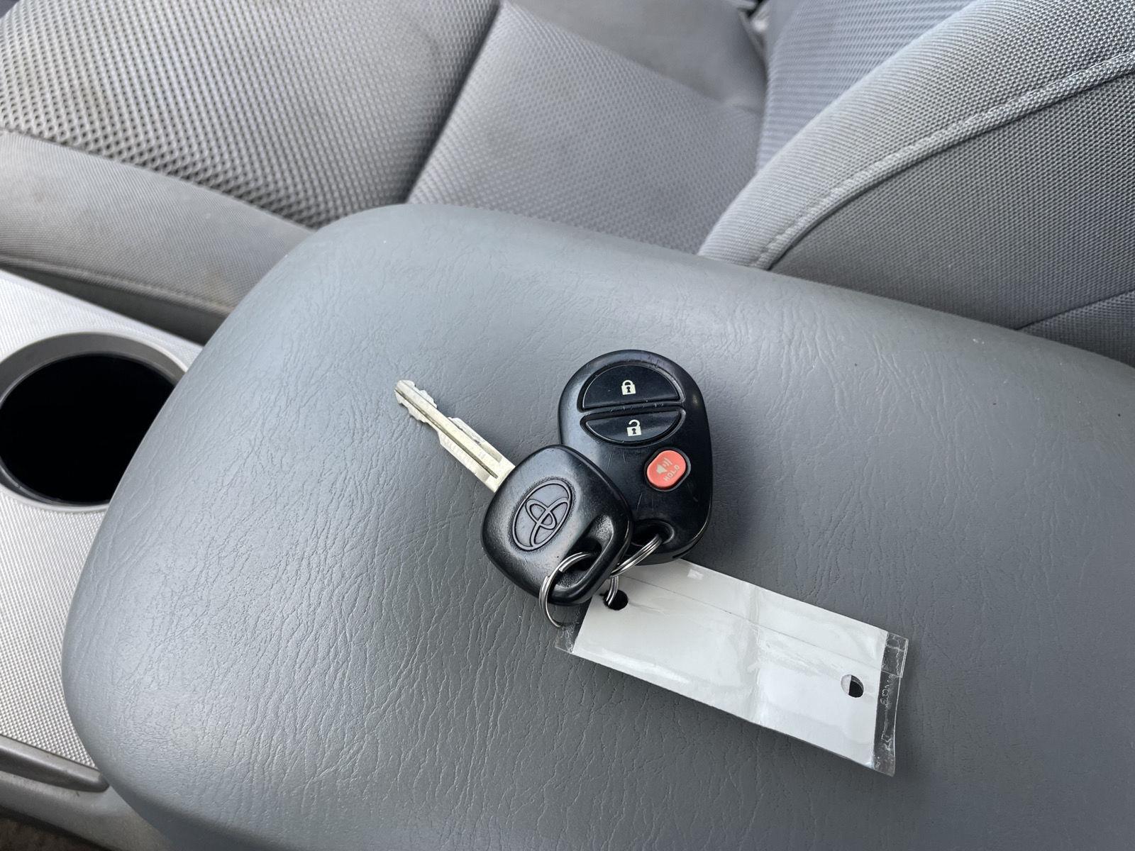 Vehicle photo 34
