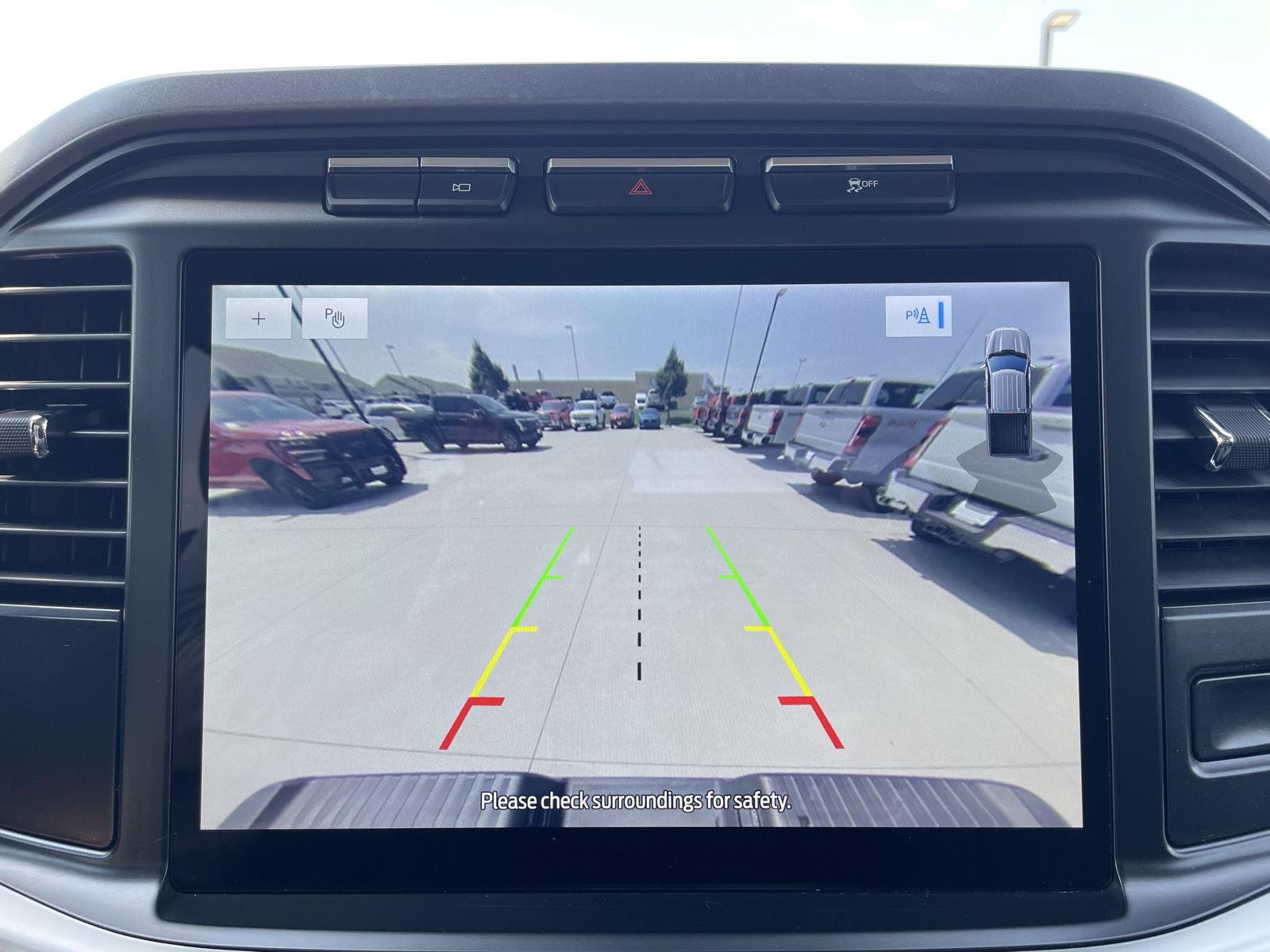 Vehicle photo 22