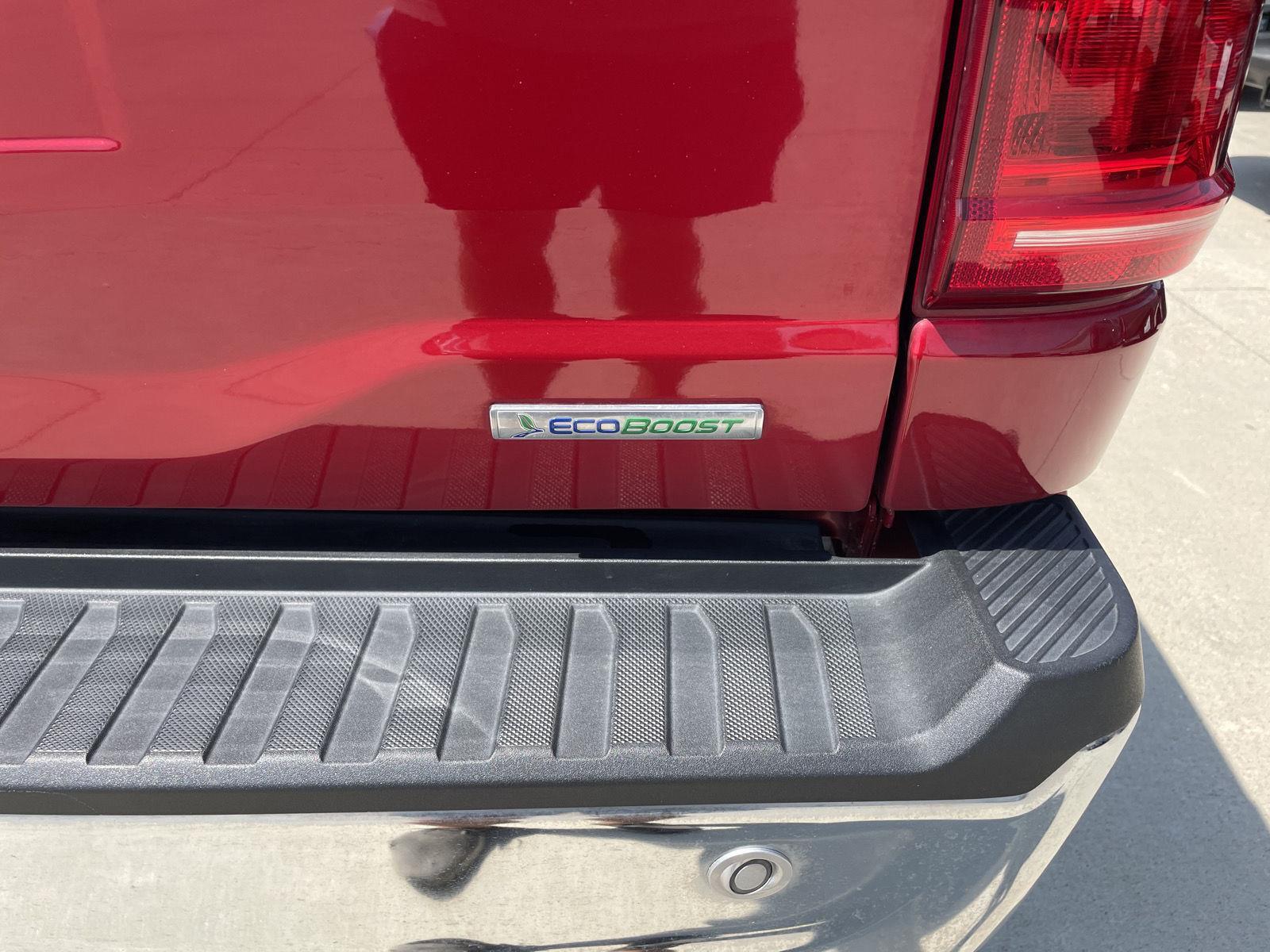 Vehicle photo 38