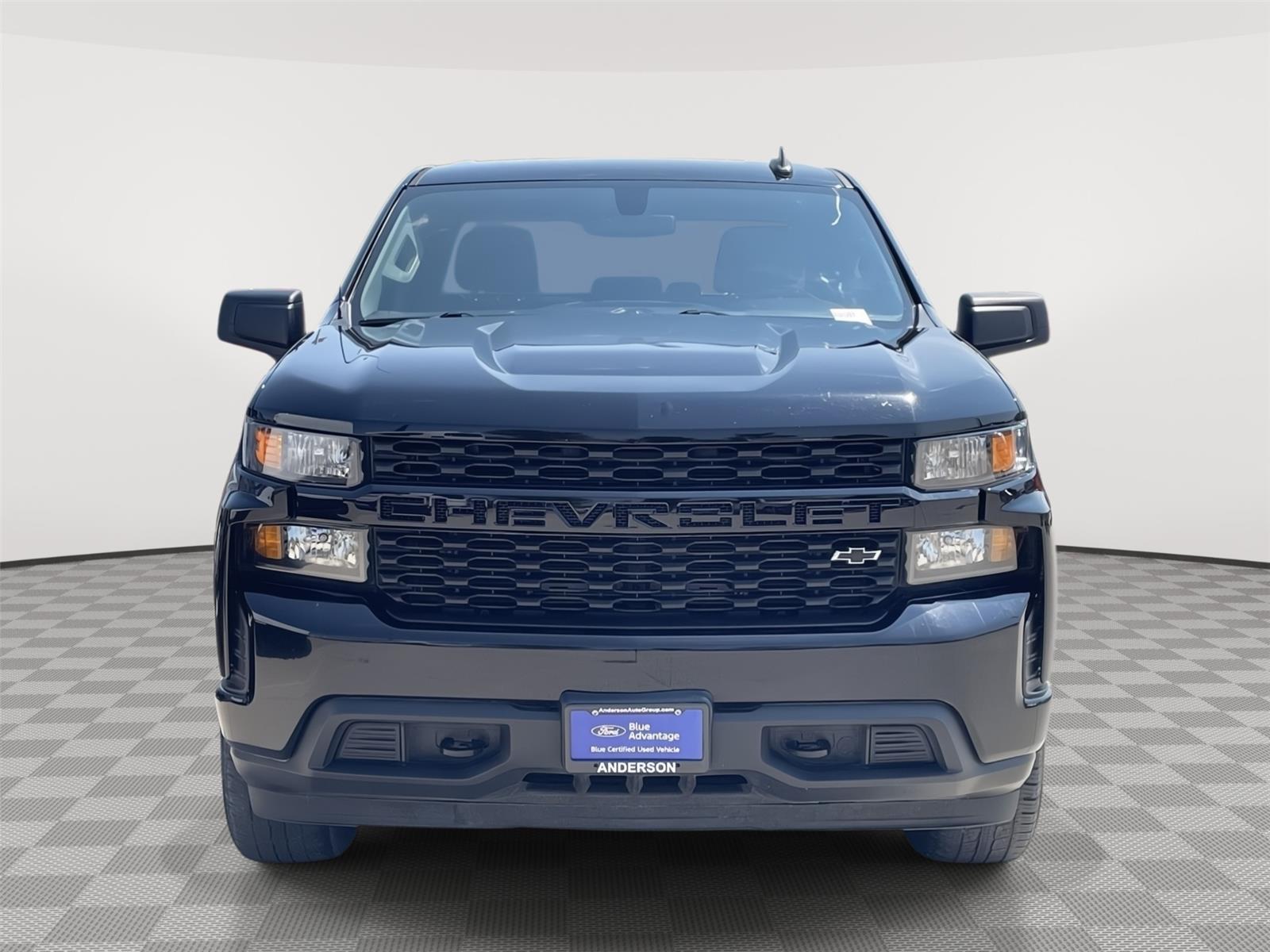 Vehicle photo 4