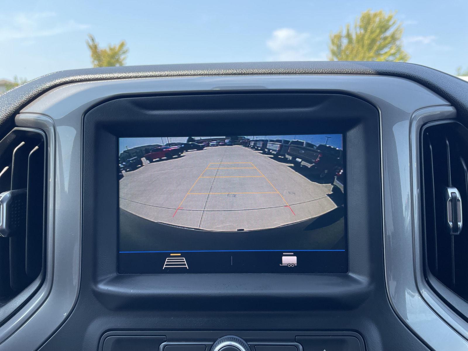 Vehicle photo 20