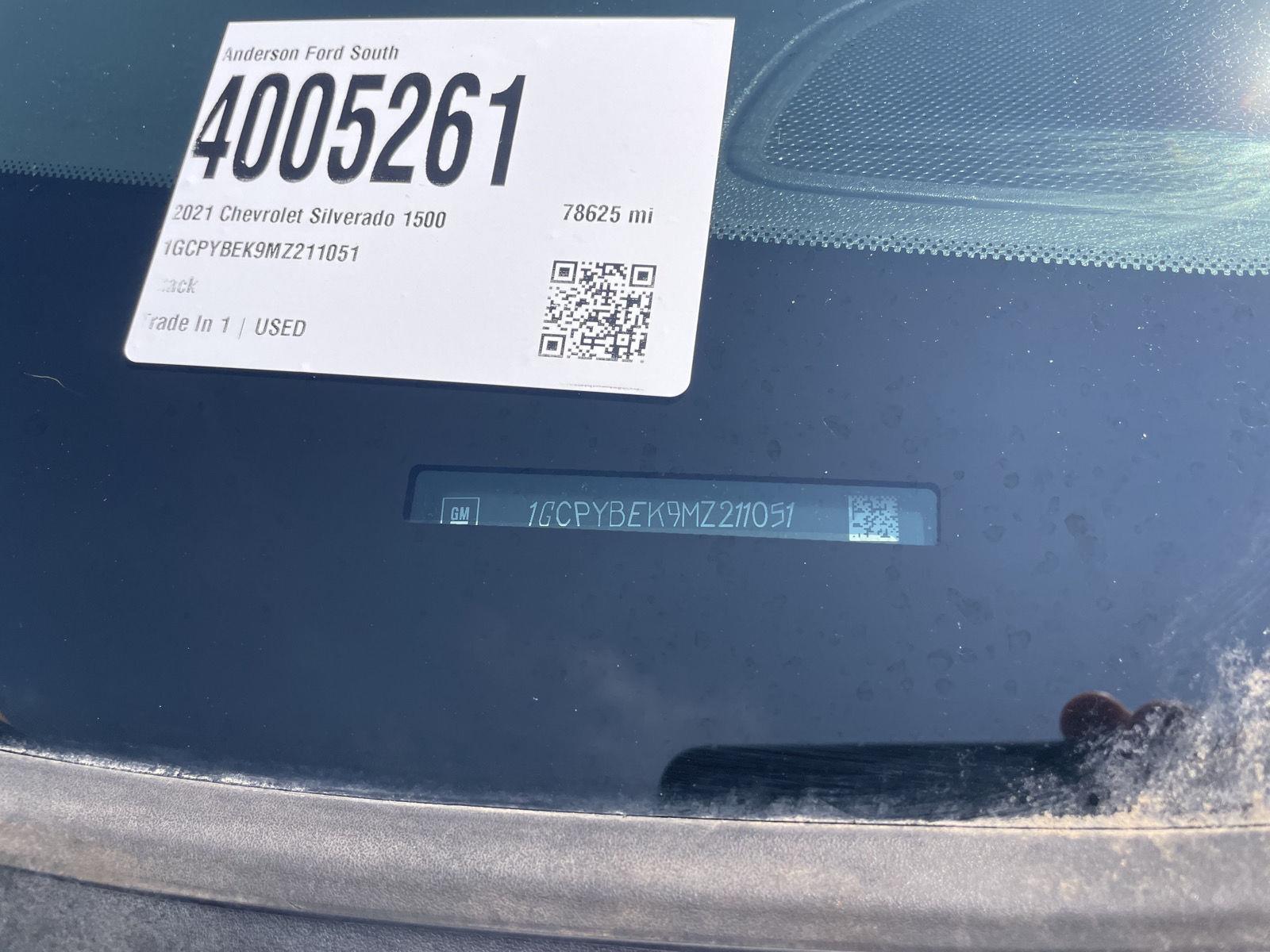 Vehicle photo 28