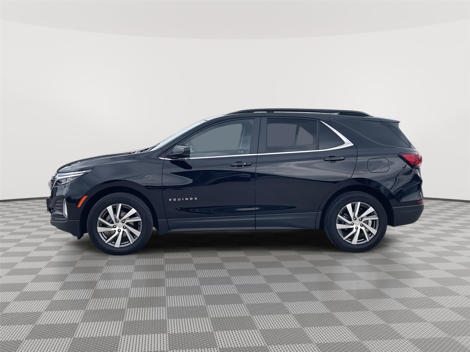 Vehicle photo 2