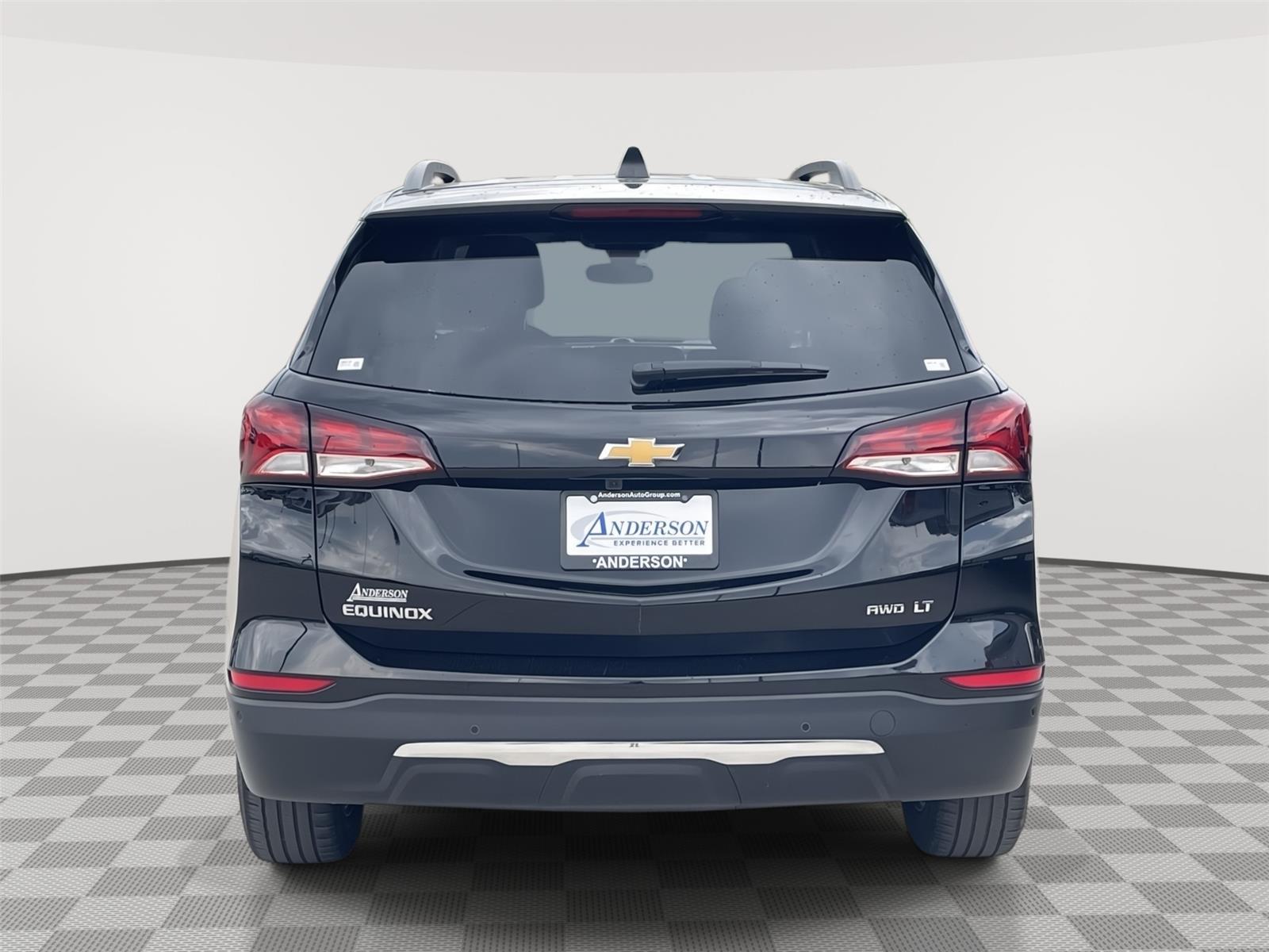 Vehicle photo 8