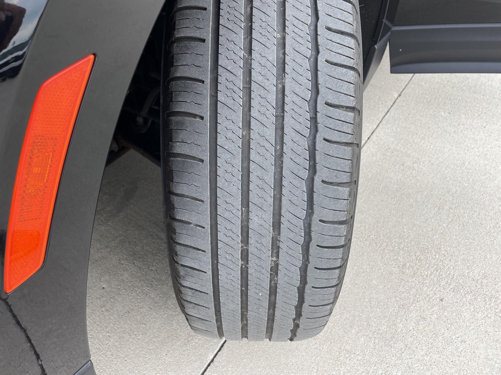 Vehicle photo 11