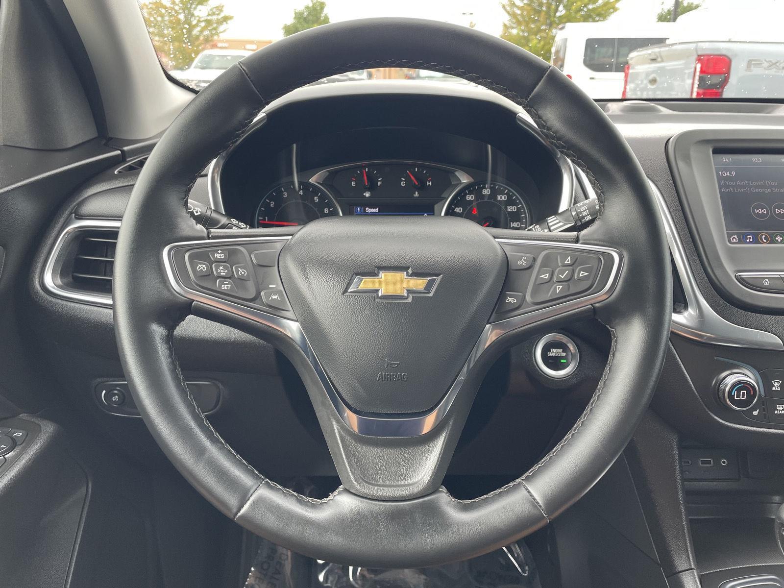 Vehicle photo 12