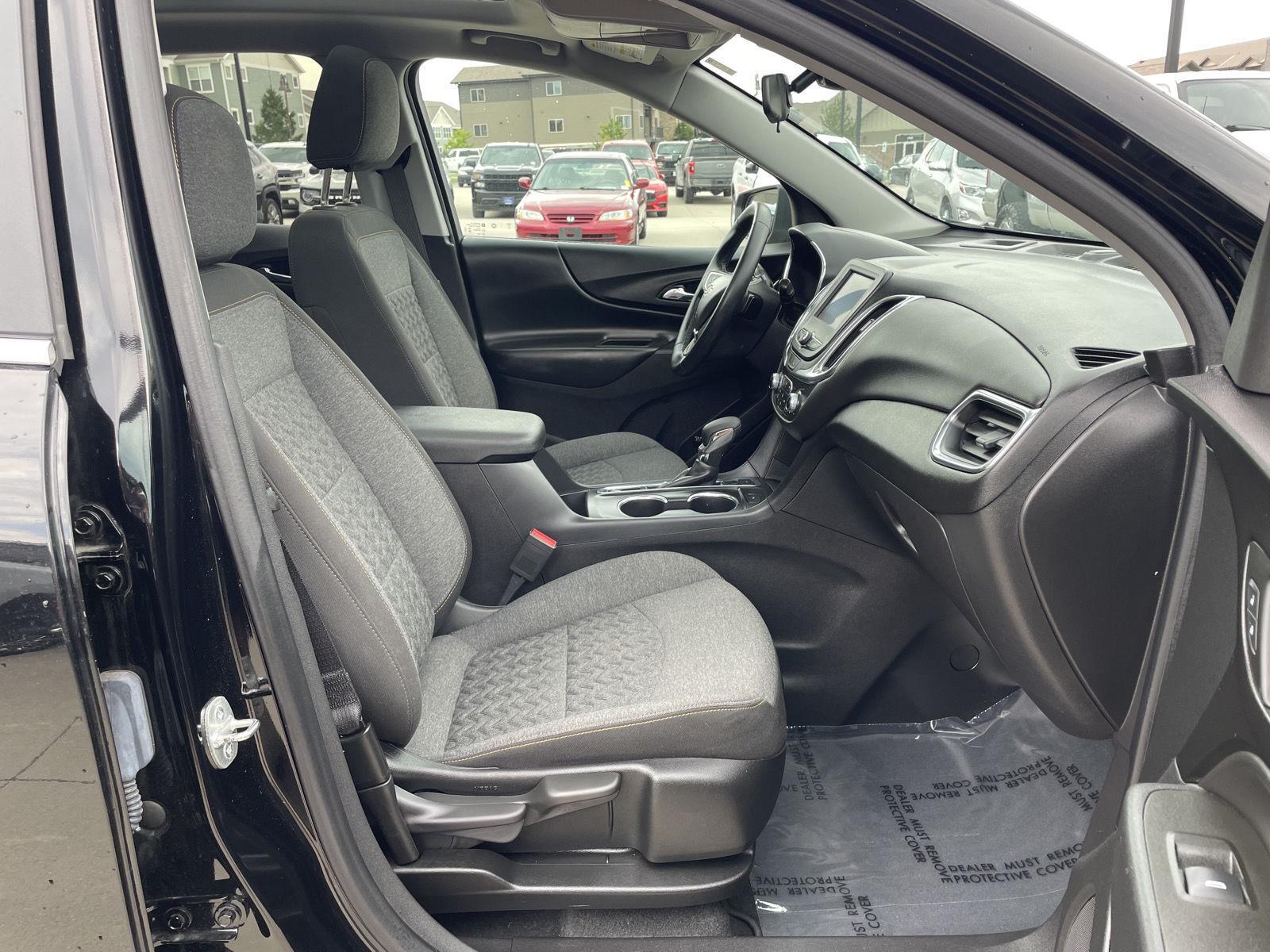 Vehicle photo 19