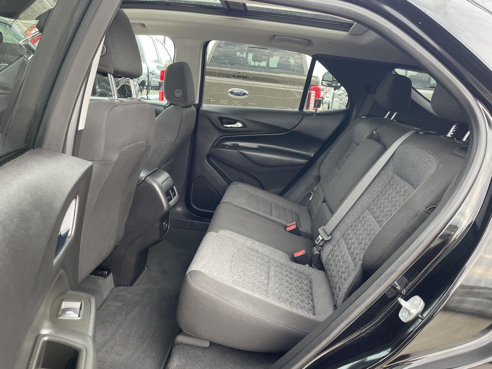 Vehicle photo 20