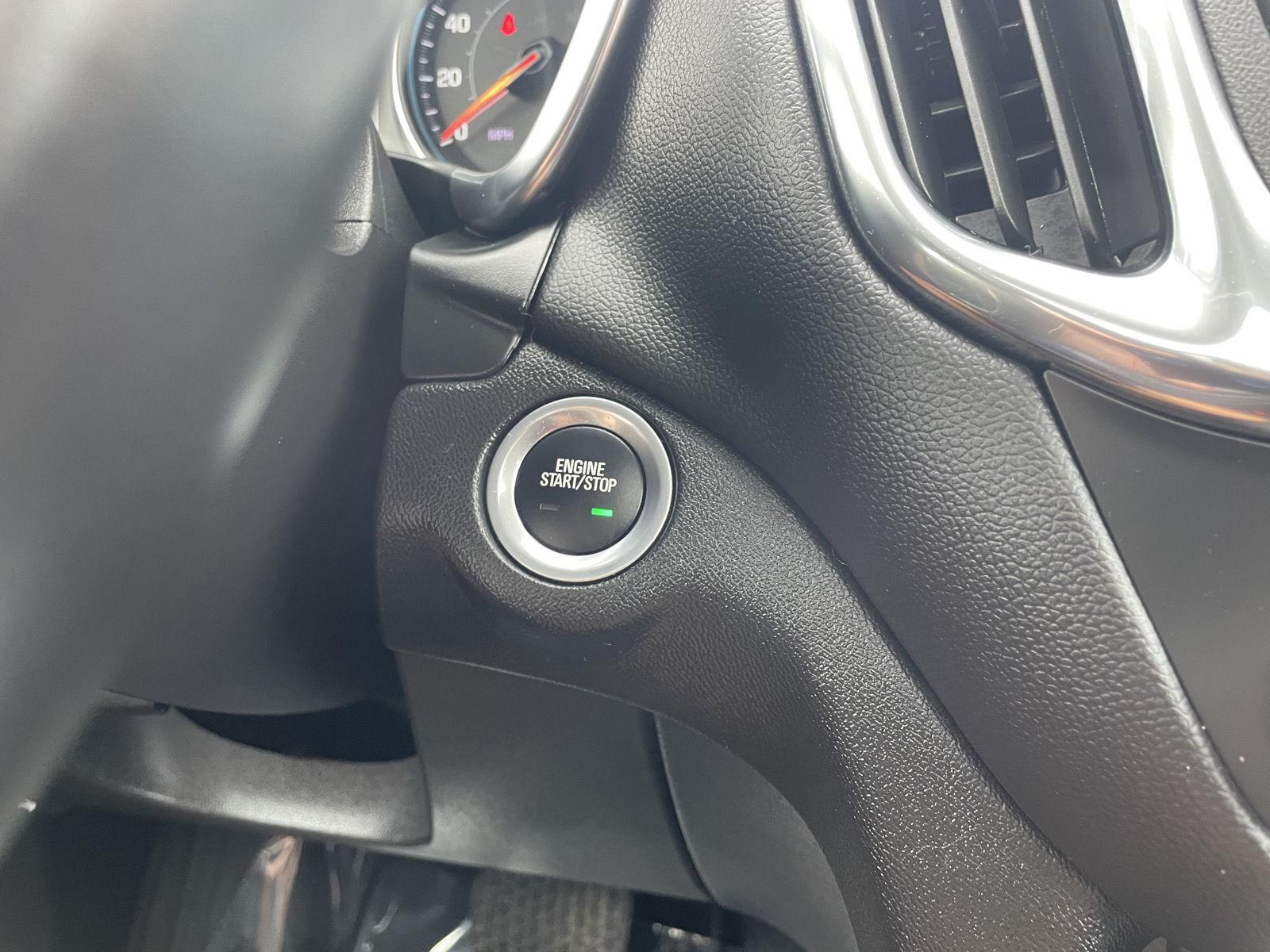 Vehicle photo 24