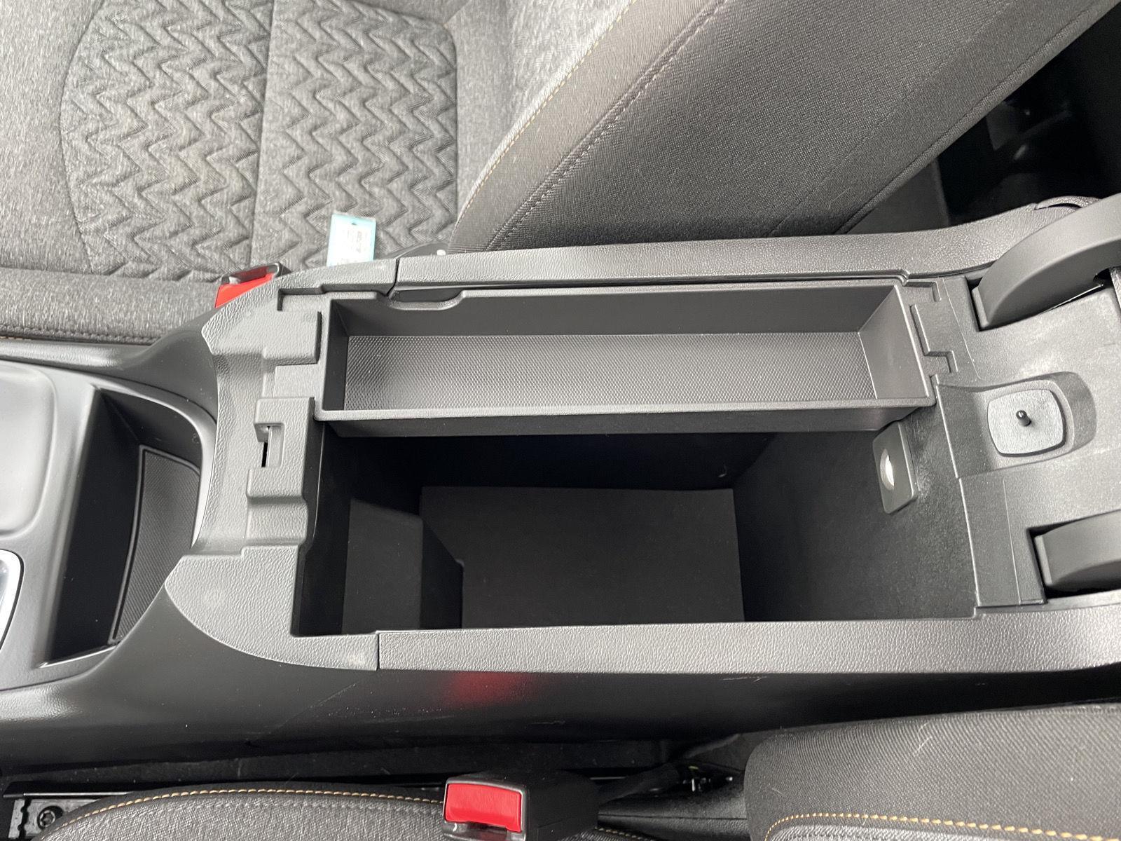 Vehicle photo 31