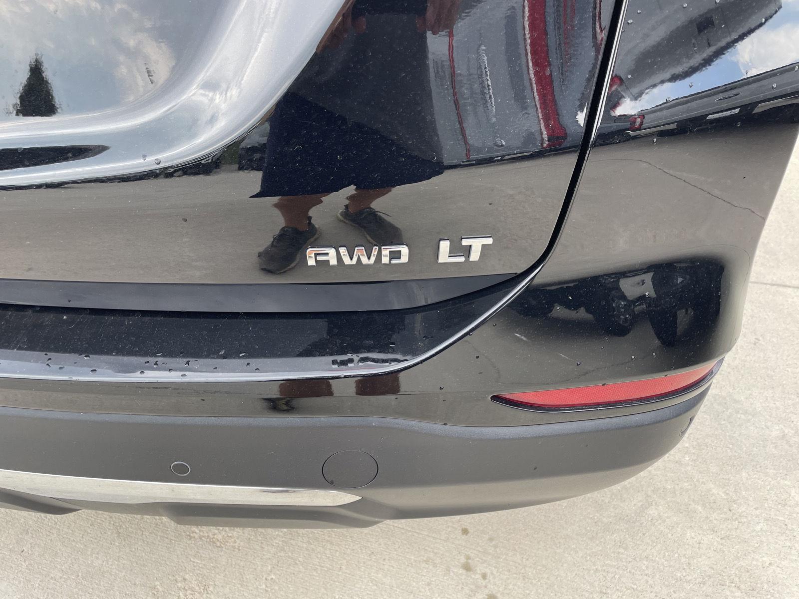 Vehicle photo 38