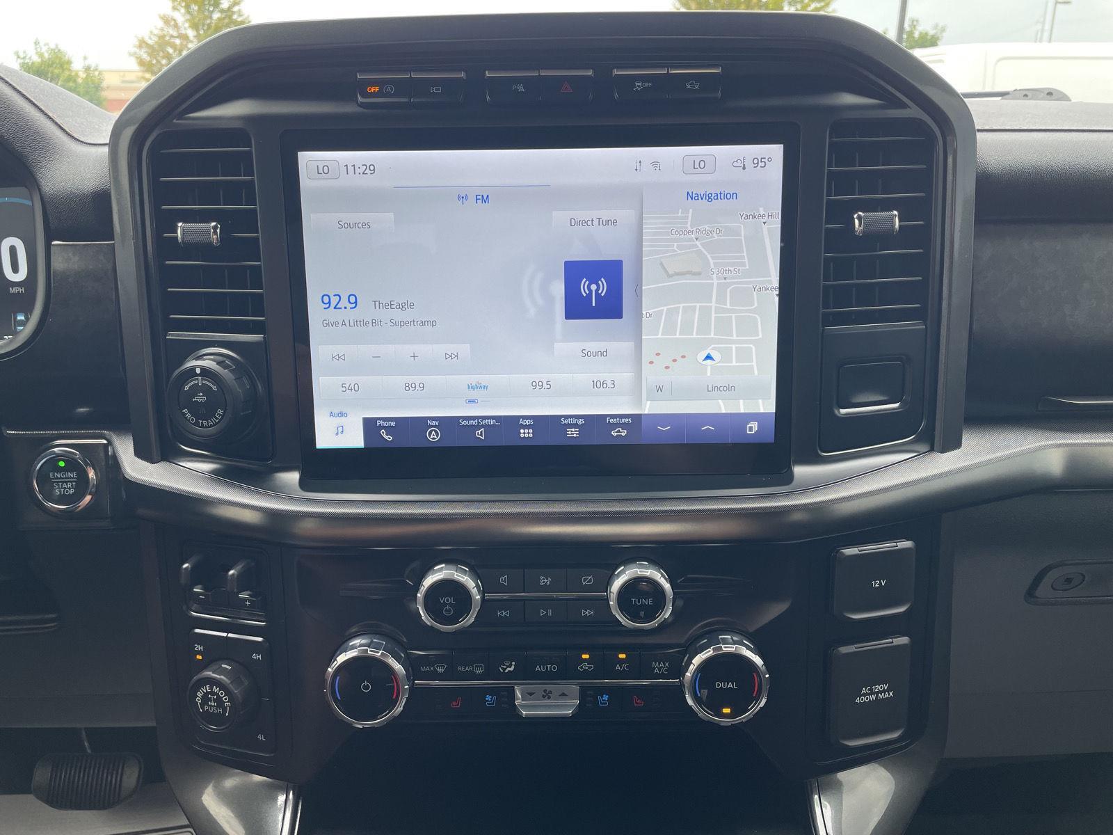 Vehicle photo 24