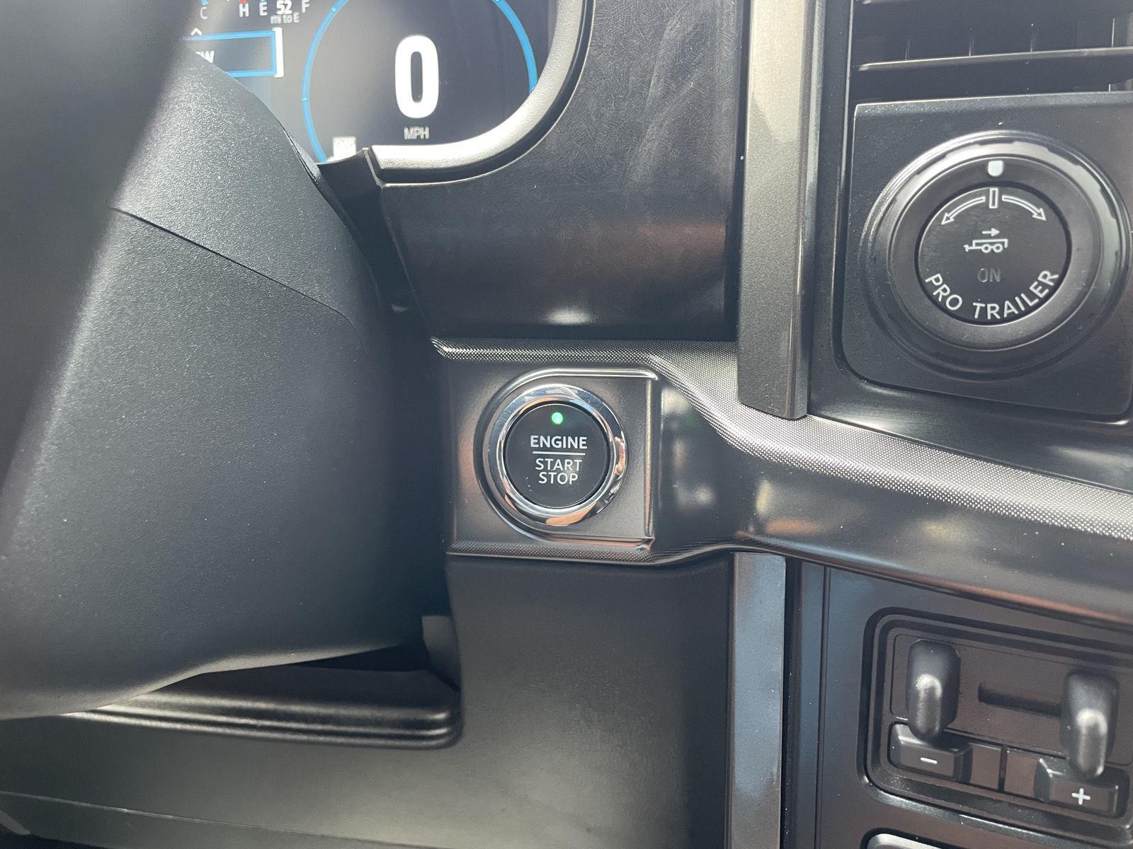 Vehicle photo 28