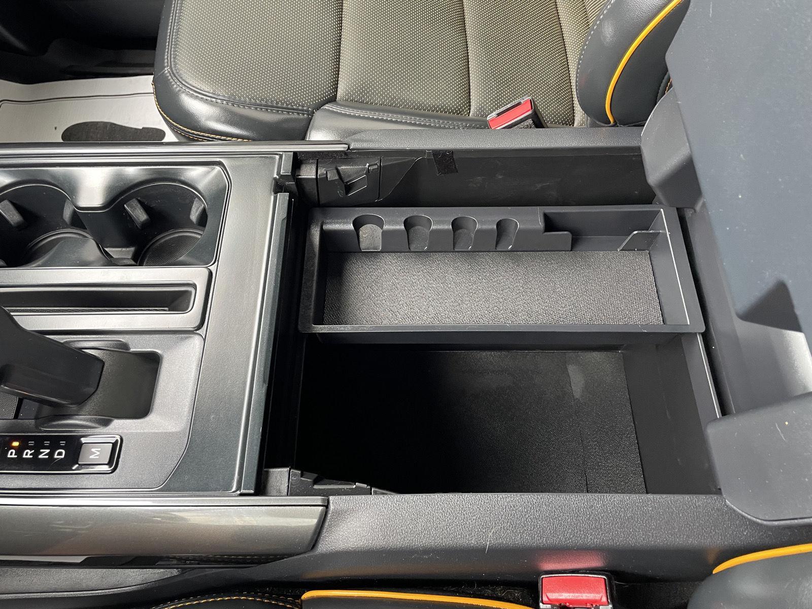 Vehicle photo 38