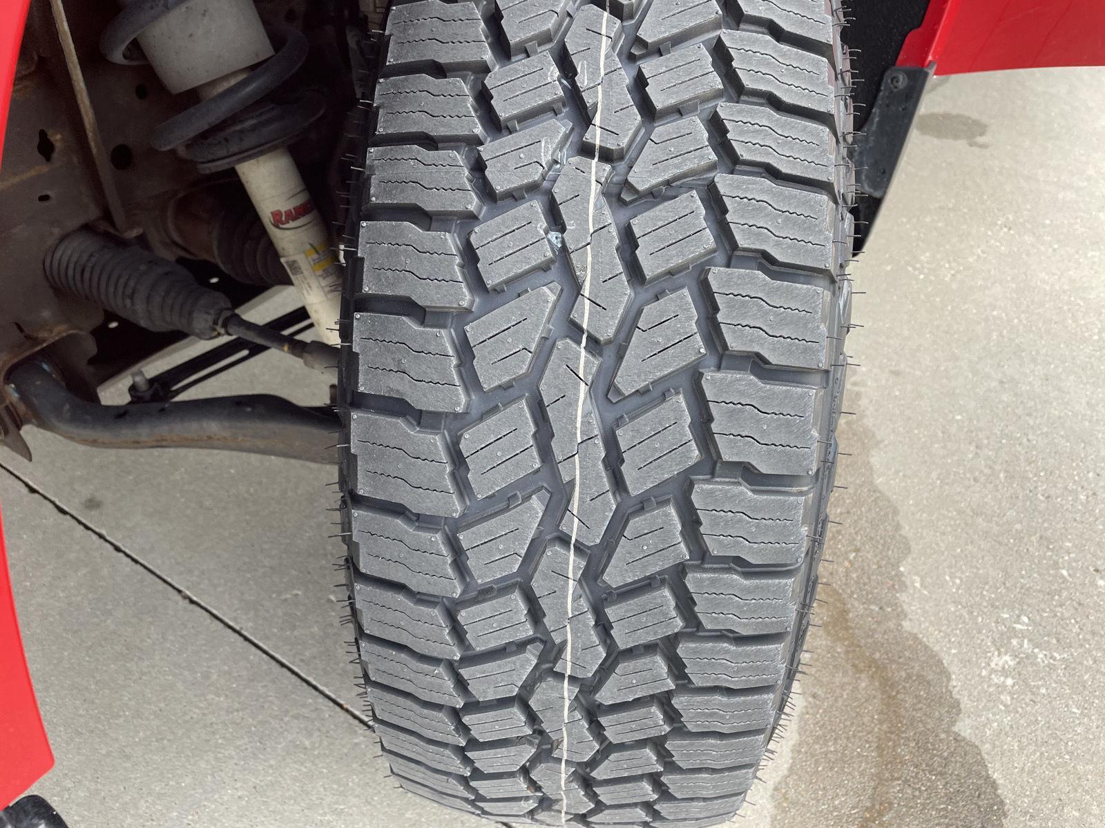 Vehicle photo 11