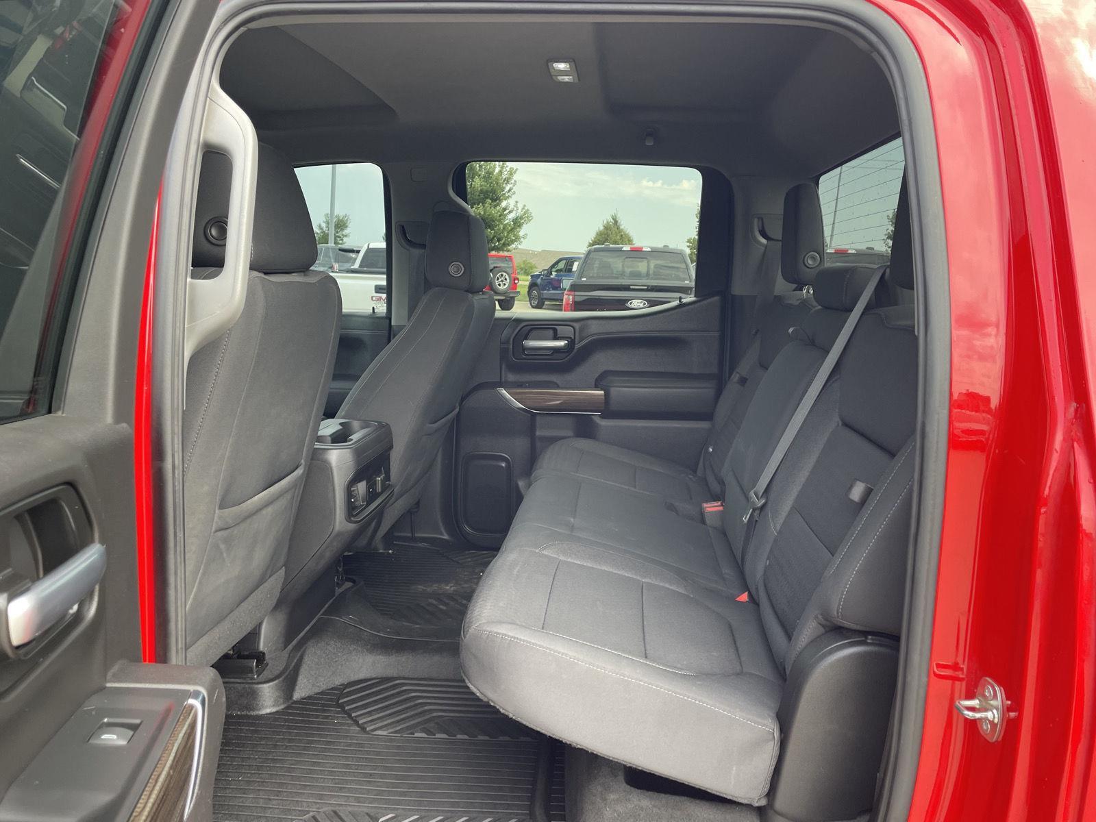 Vehicle photo 20