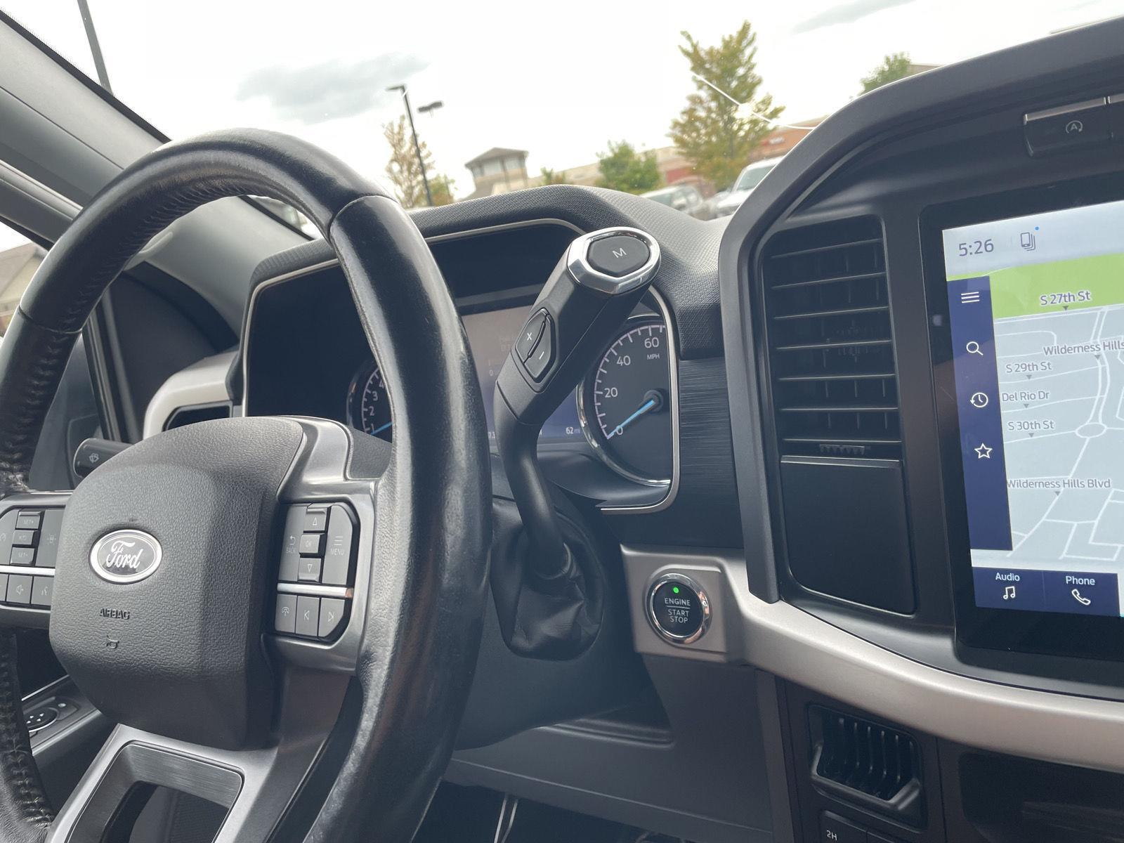 Vehicle photo 31