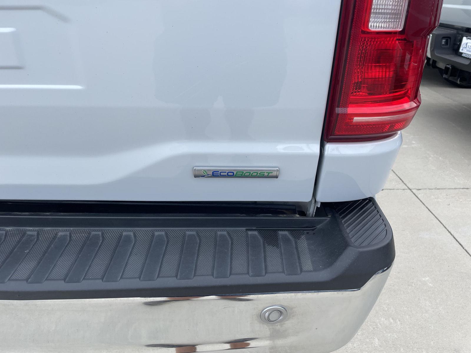 Vehicle photo 38