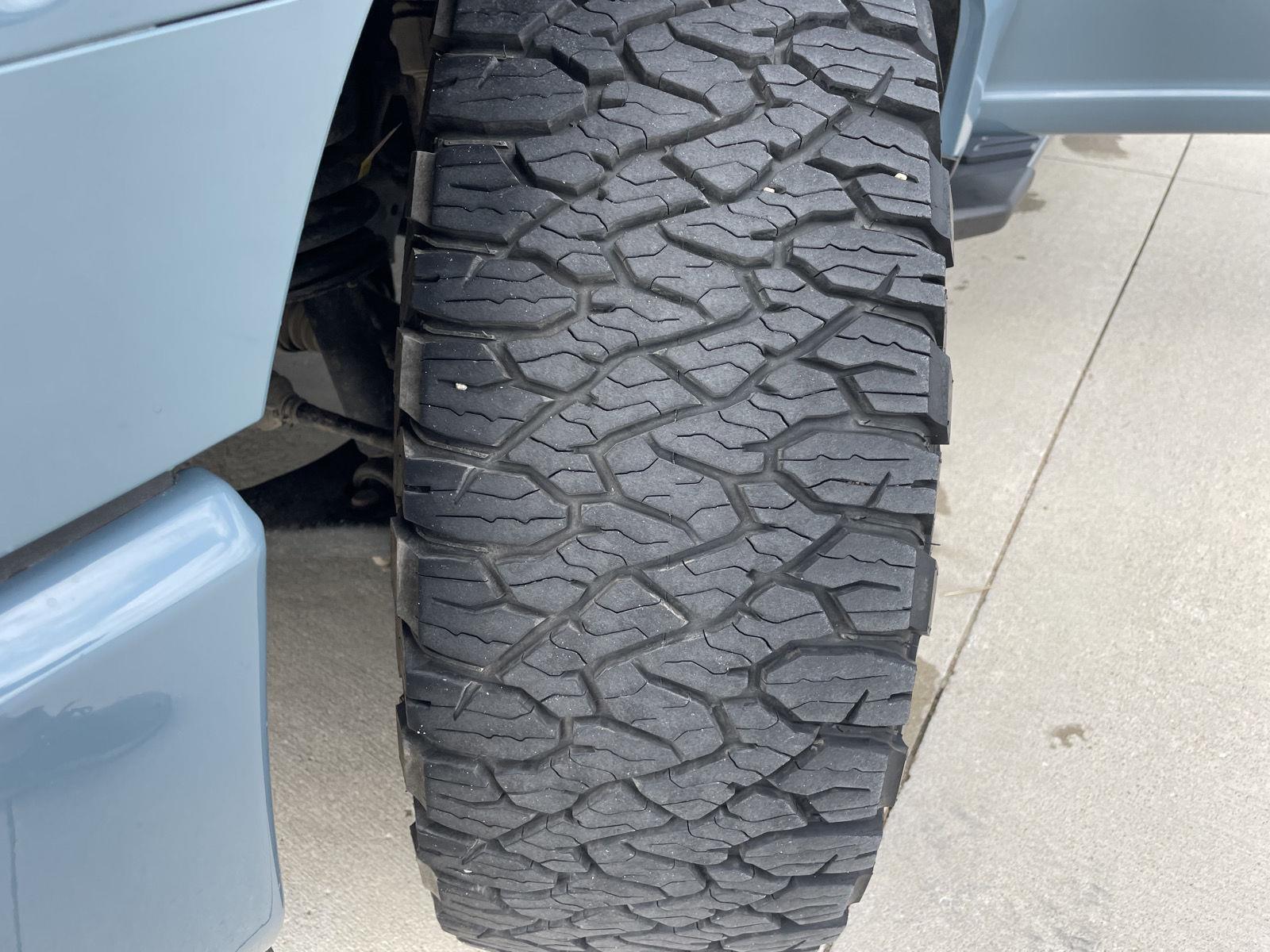 Vehicle photo 11