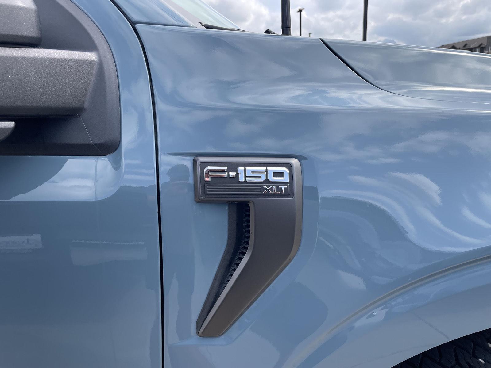 Vehicle photo 41