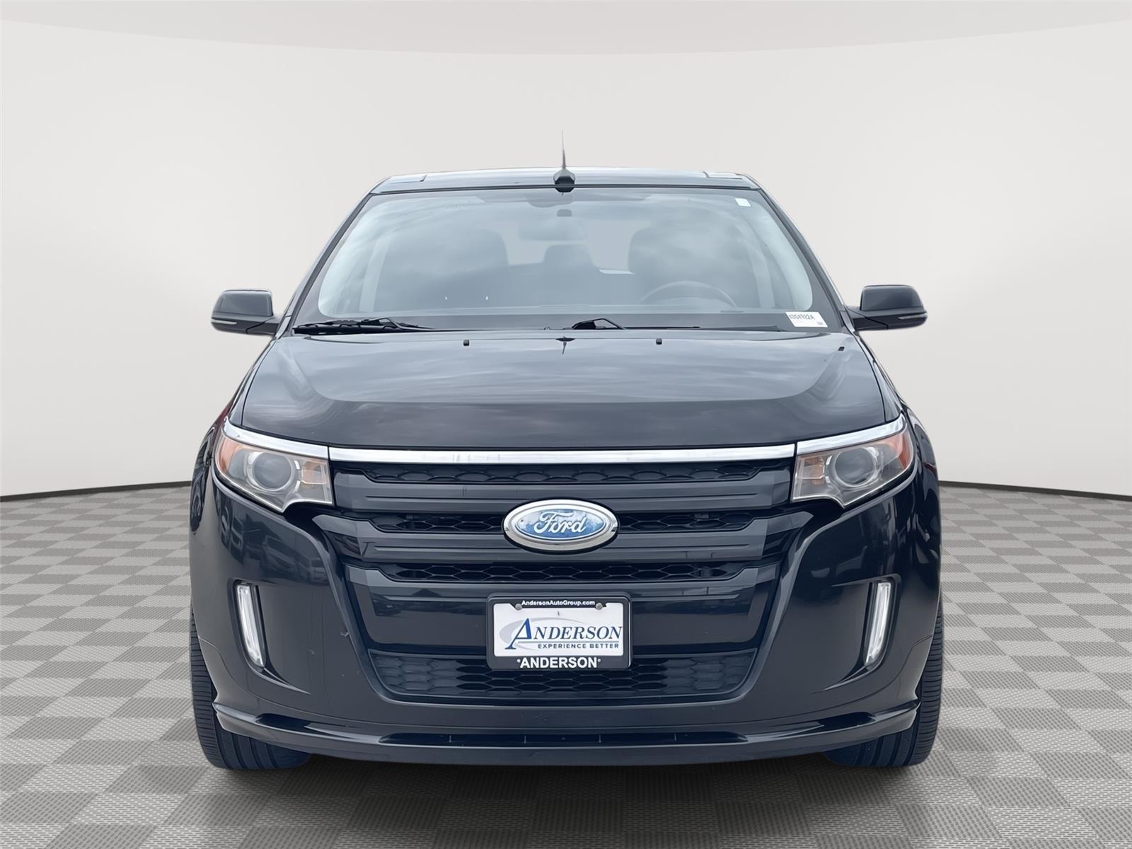 Vehicle photo 4