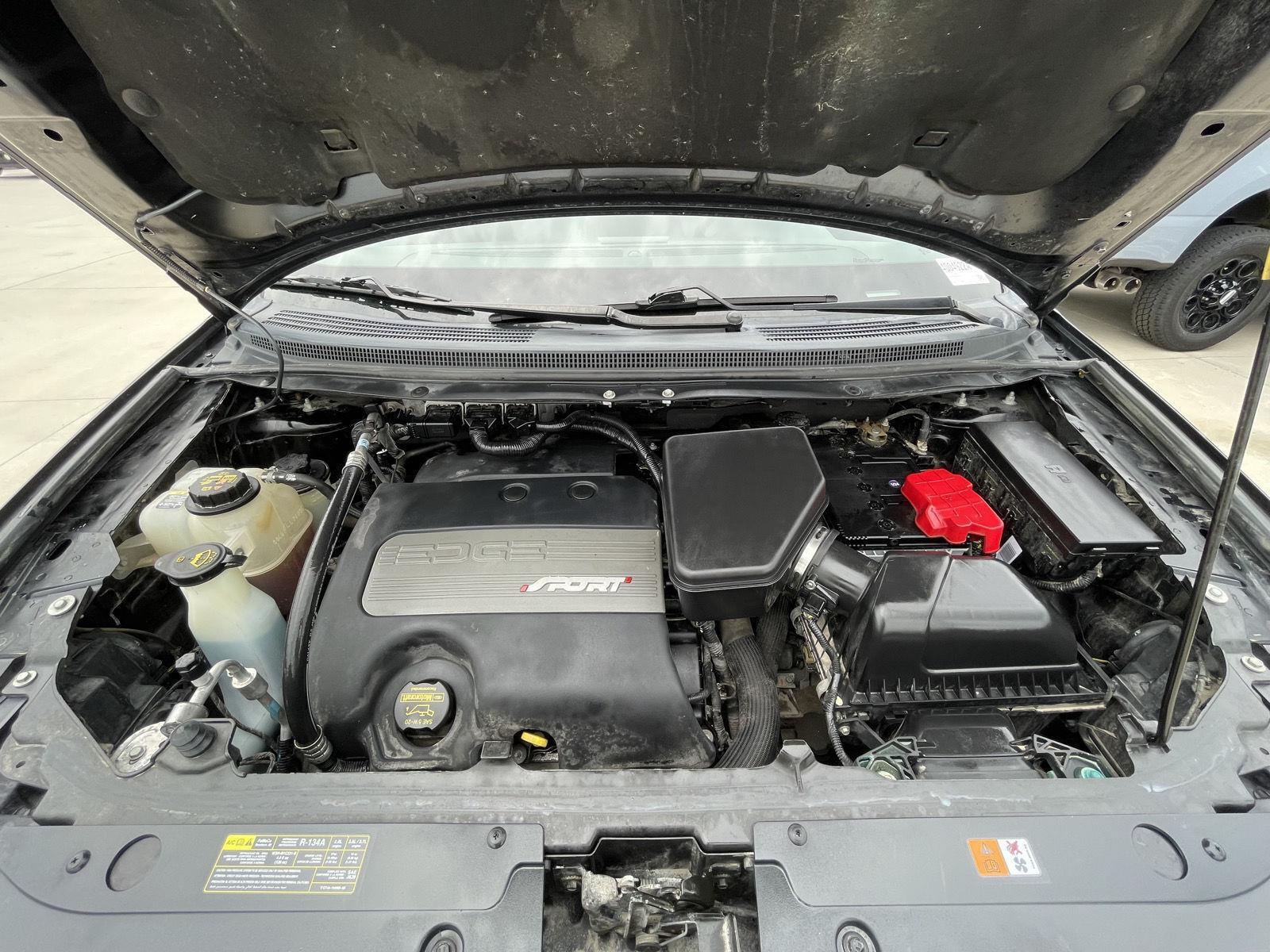 Vehicle photo 33