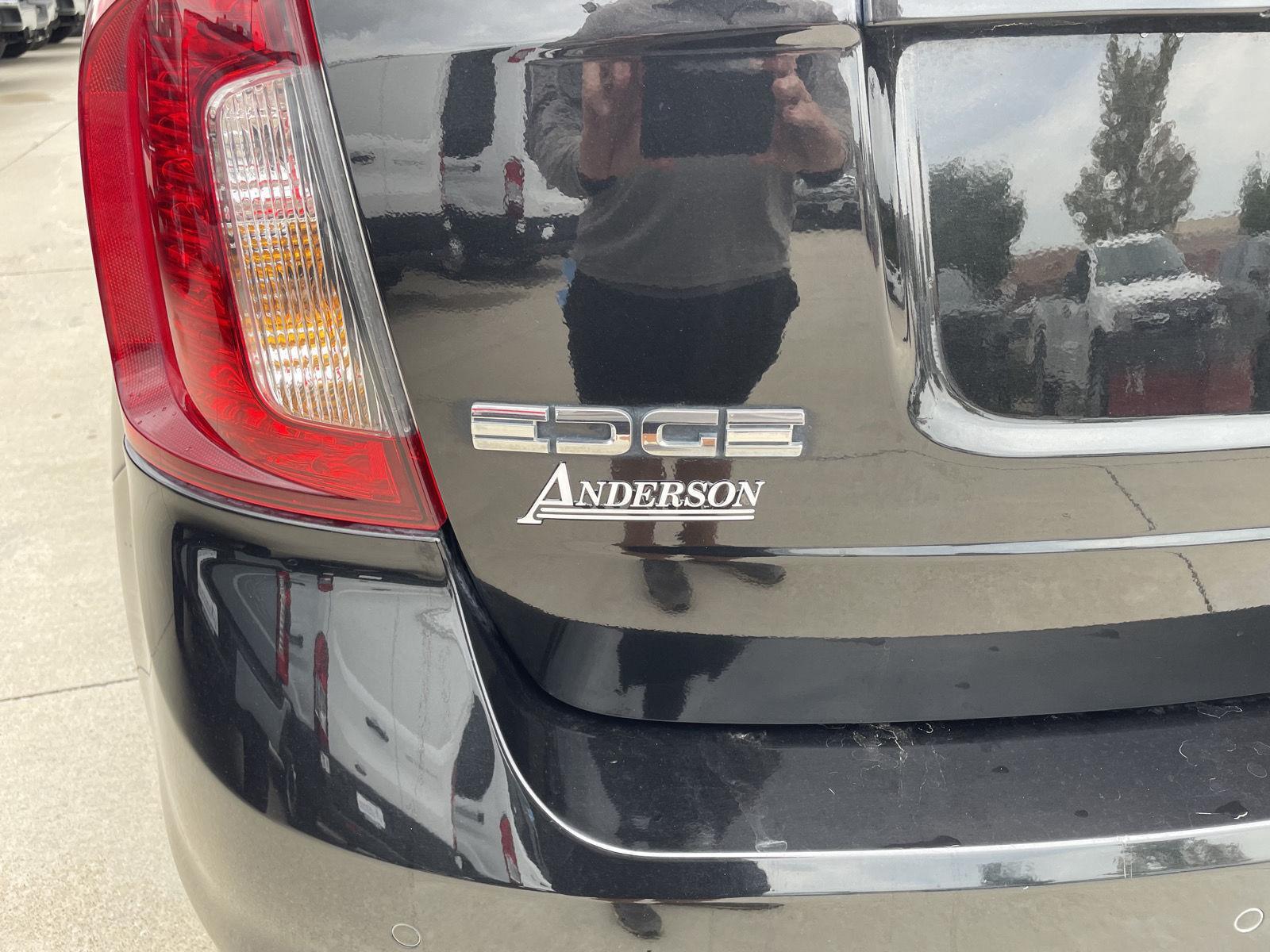 Vehicle photo 35