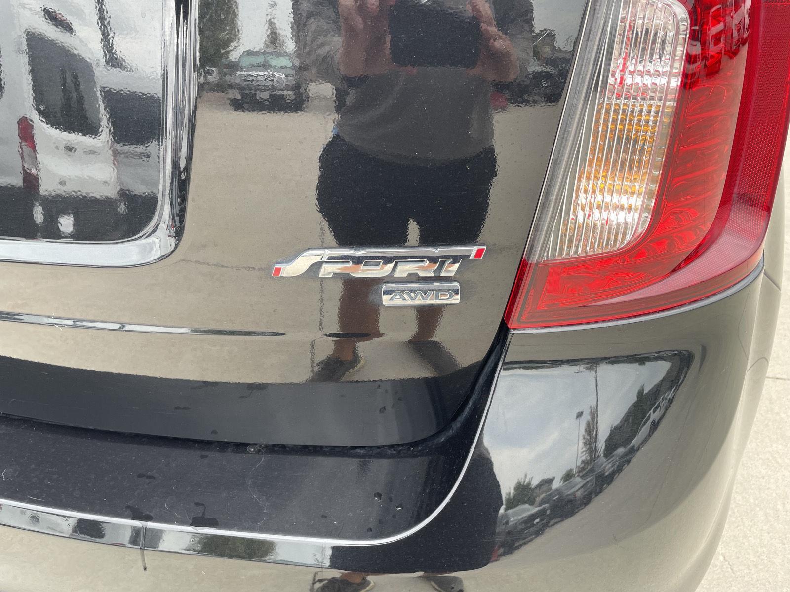 Vehicle photo 36