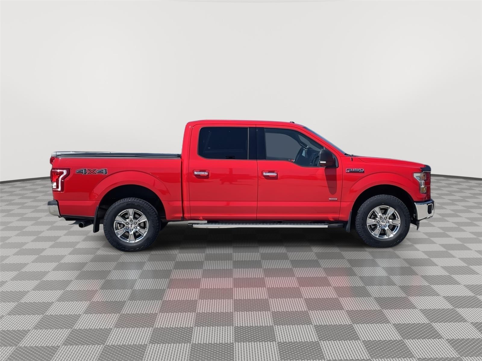 Vehicle photo 6