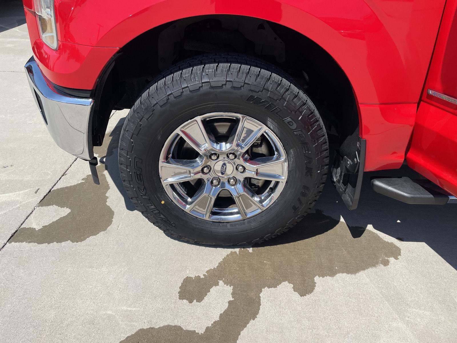 Vehicle photo 10