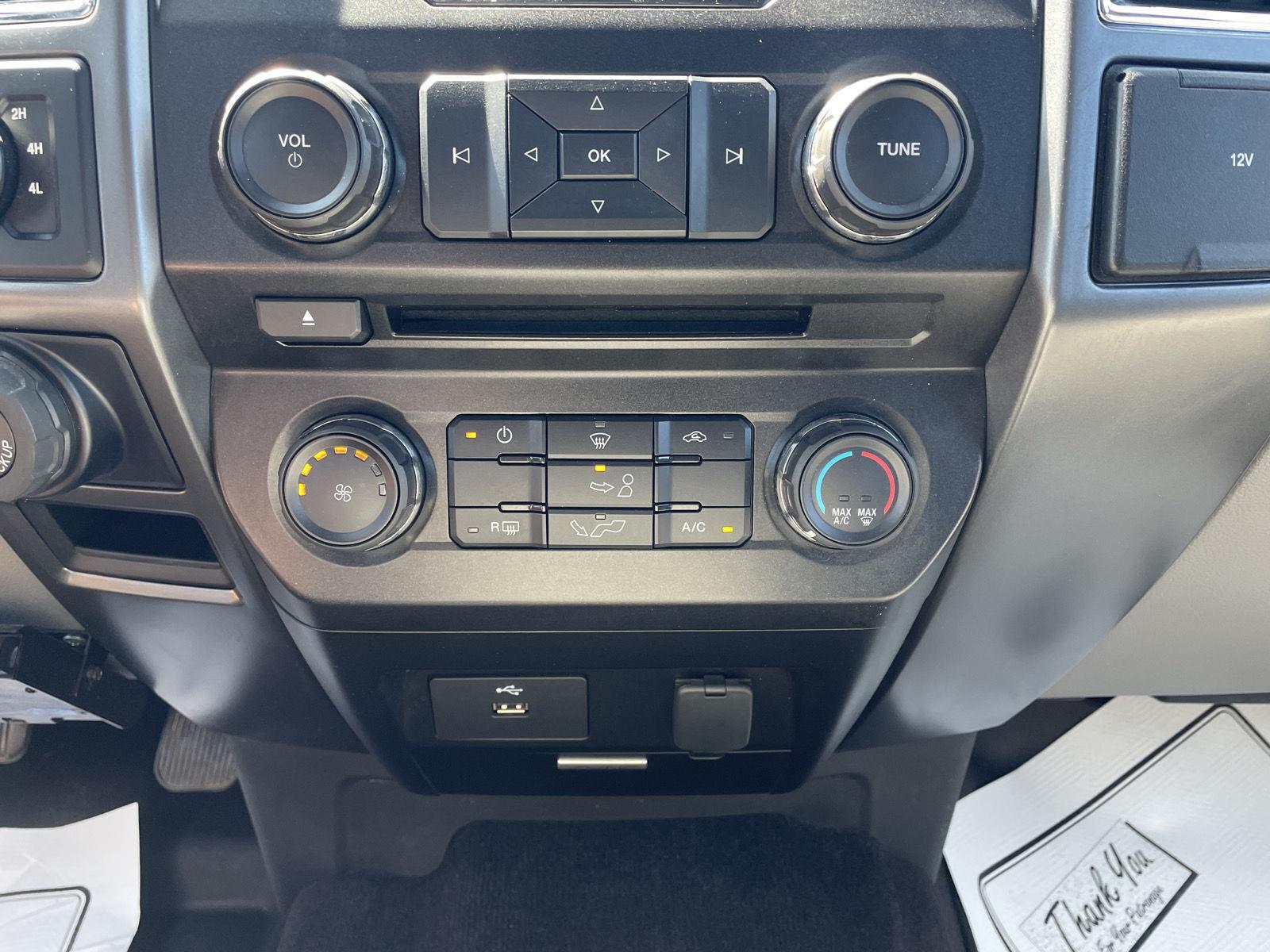Vehicle photo 25