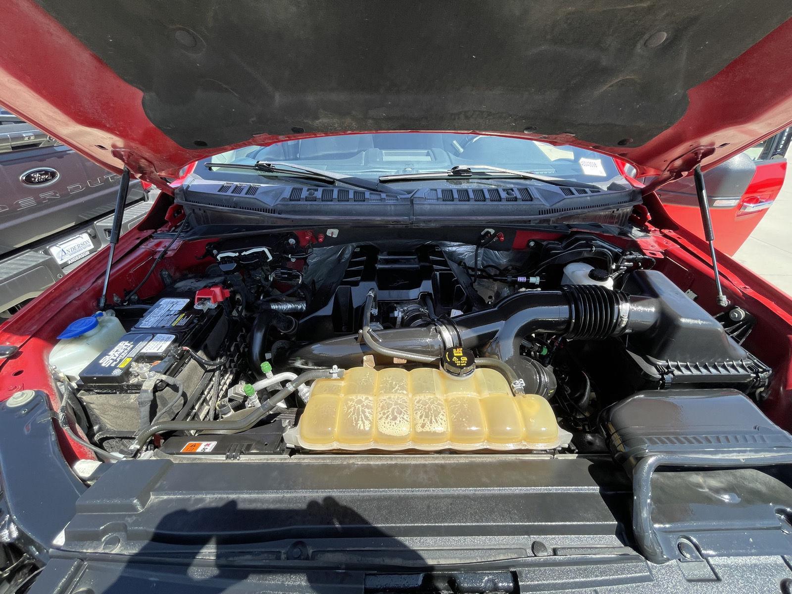 Vehicle photo 33