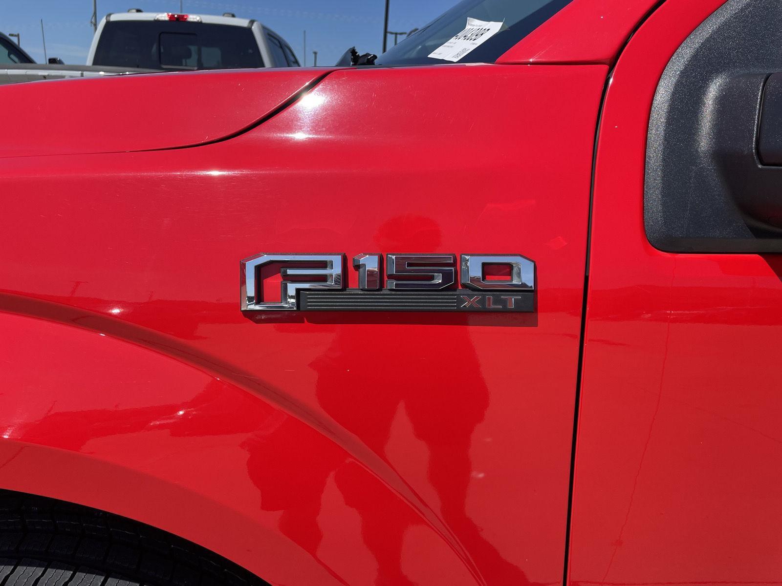 Vehicle photo 36