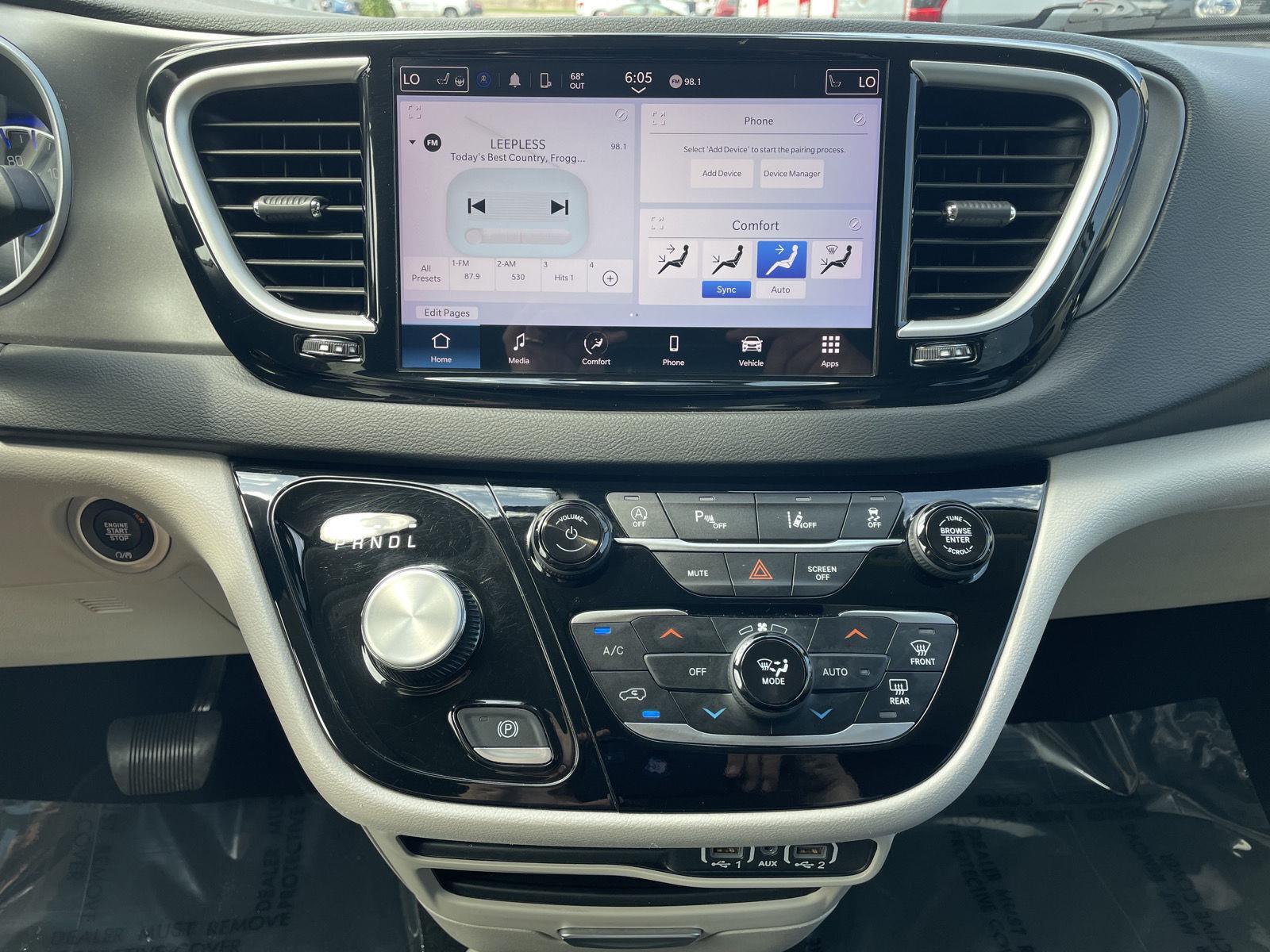 Vehicle photo 23