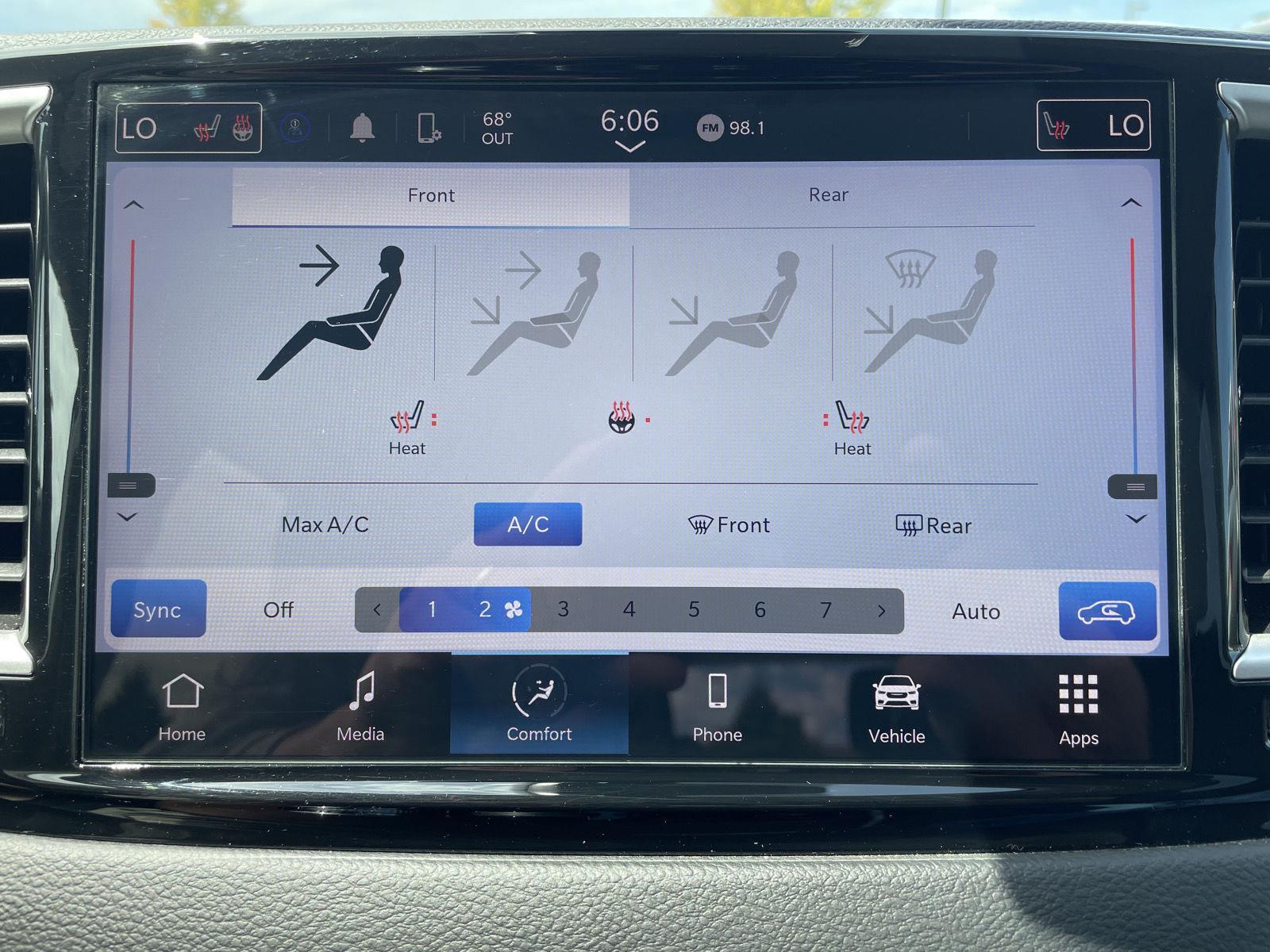 Vehicle photo 28