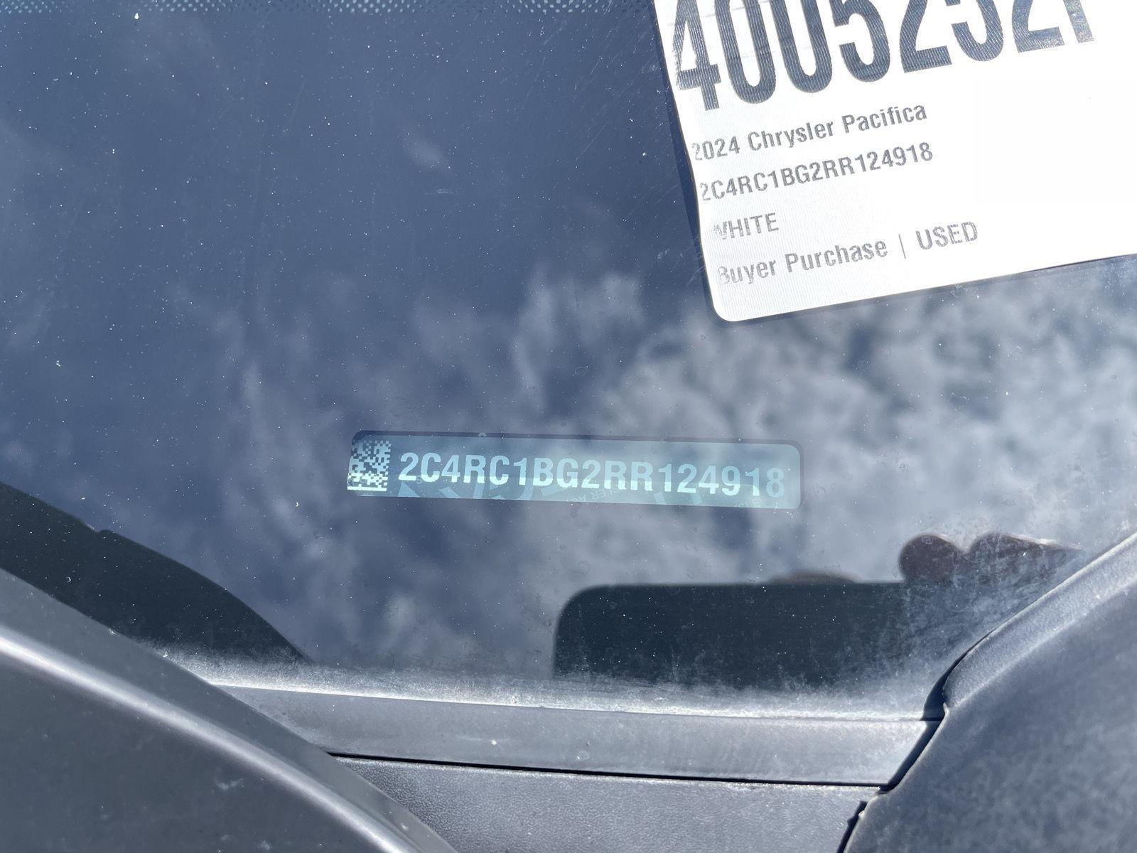 Vehicle photo 34