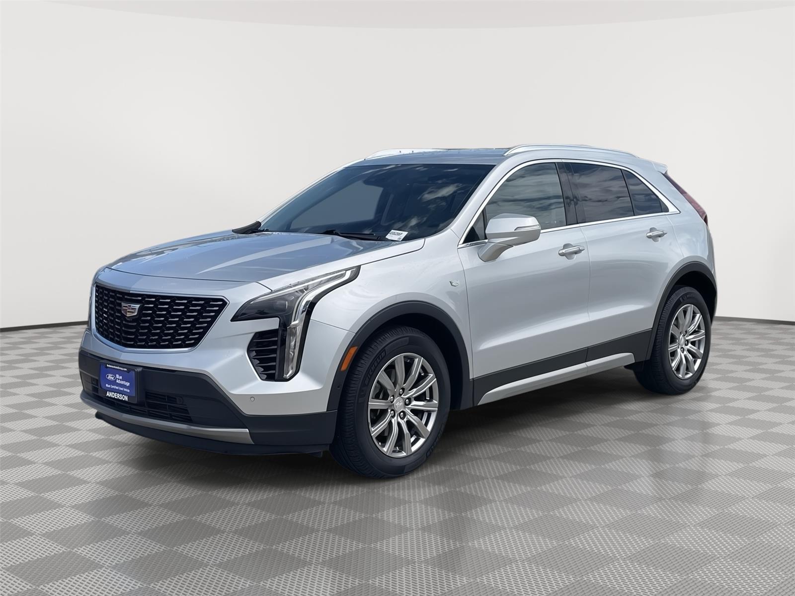  2019 Cadillac XT4 Premium Luxury FWD   