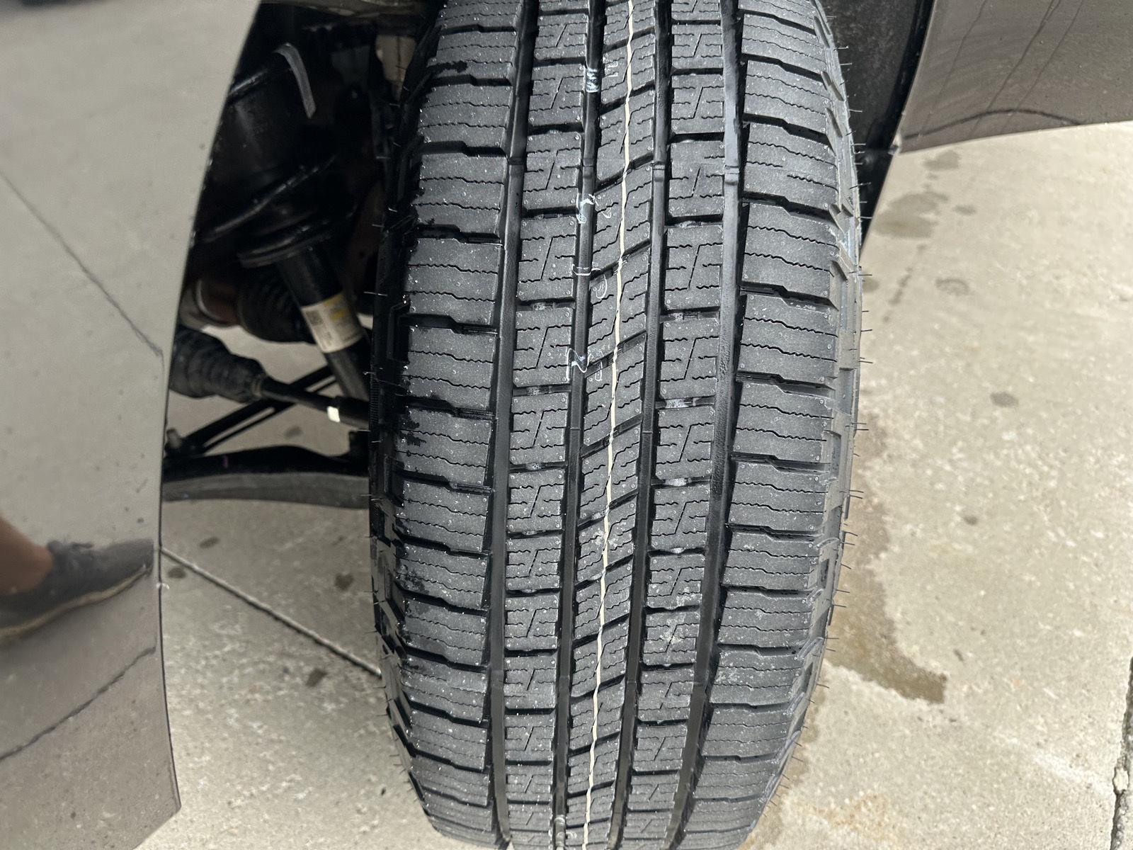 Vehicle photo 11