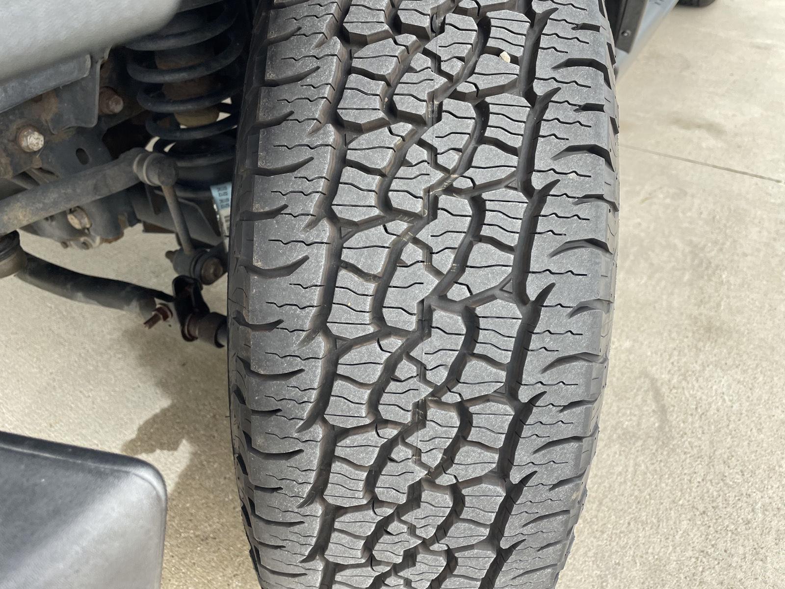 Vehicle photo 11