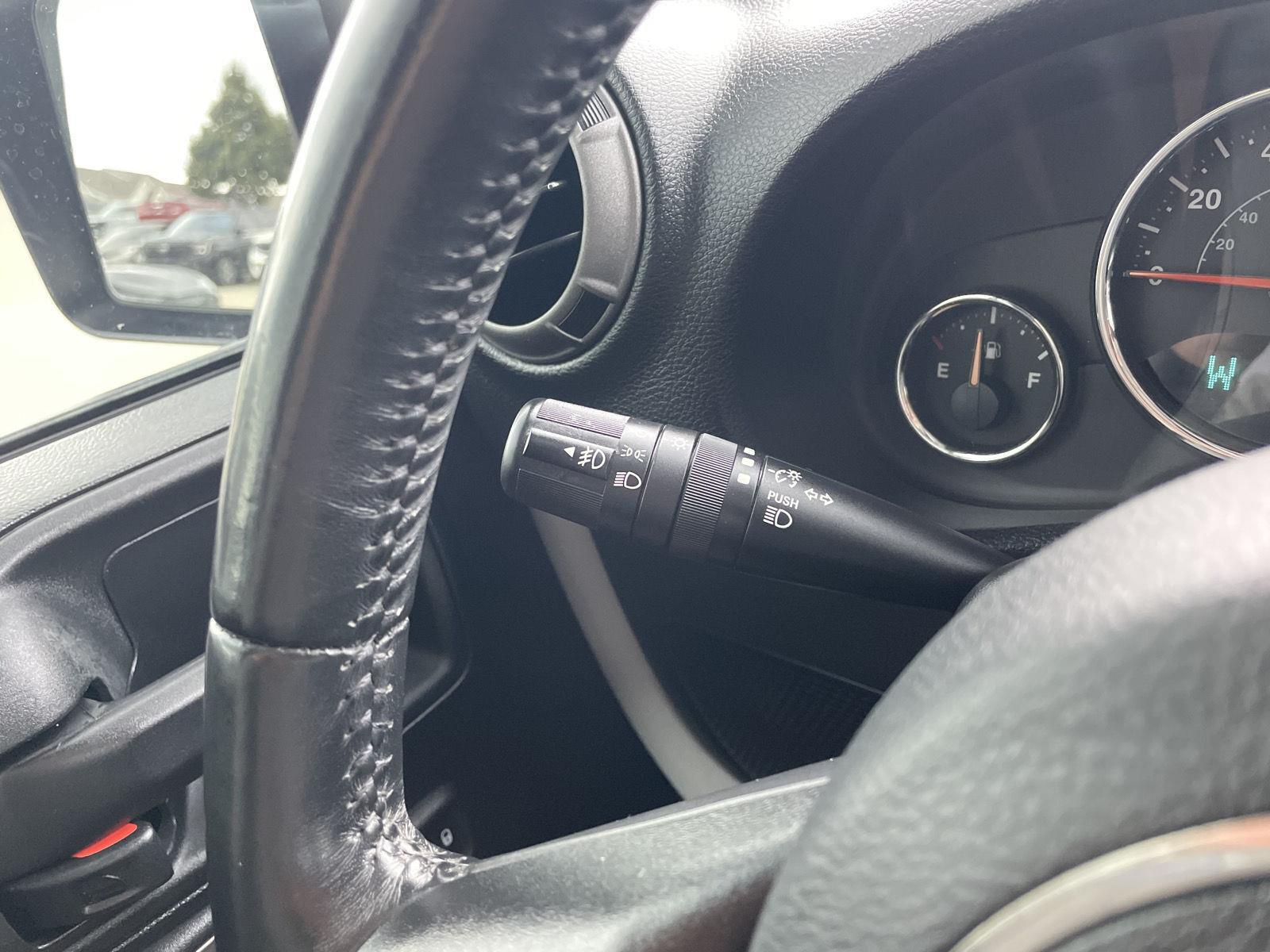 Vehicle photo 16