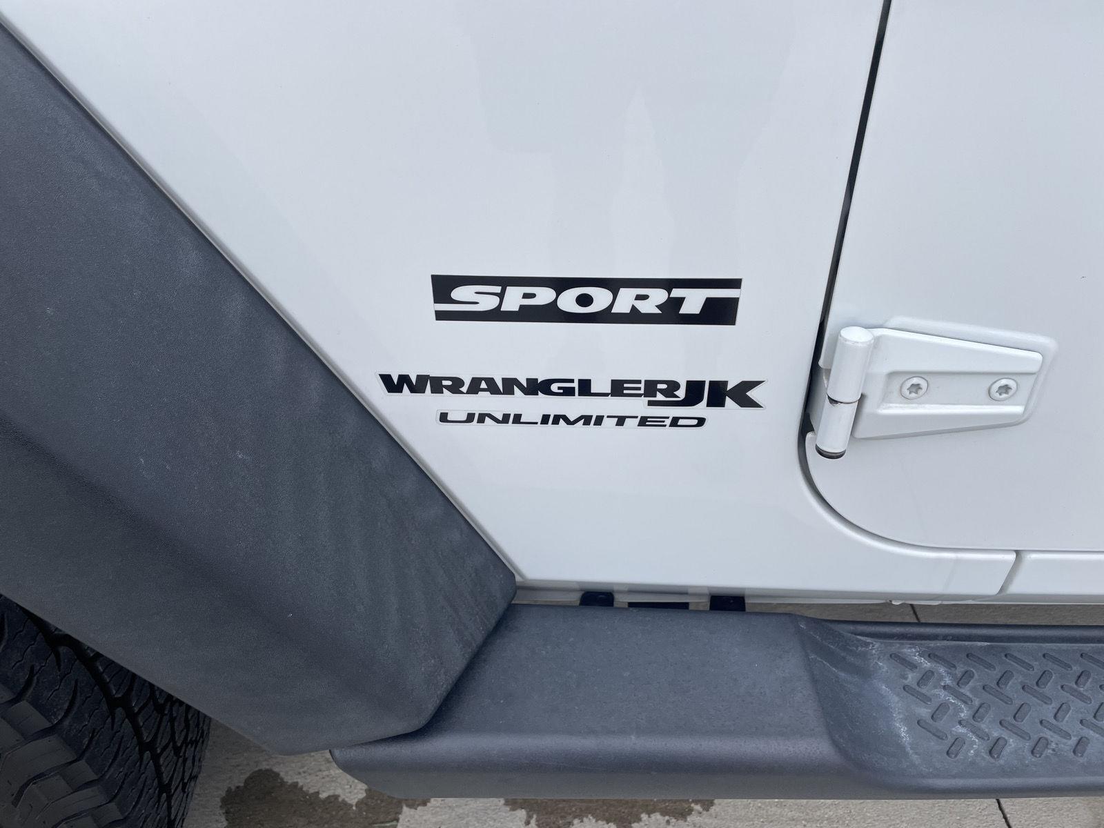 Vehicle photo 31