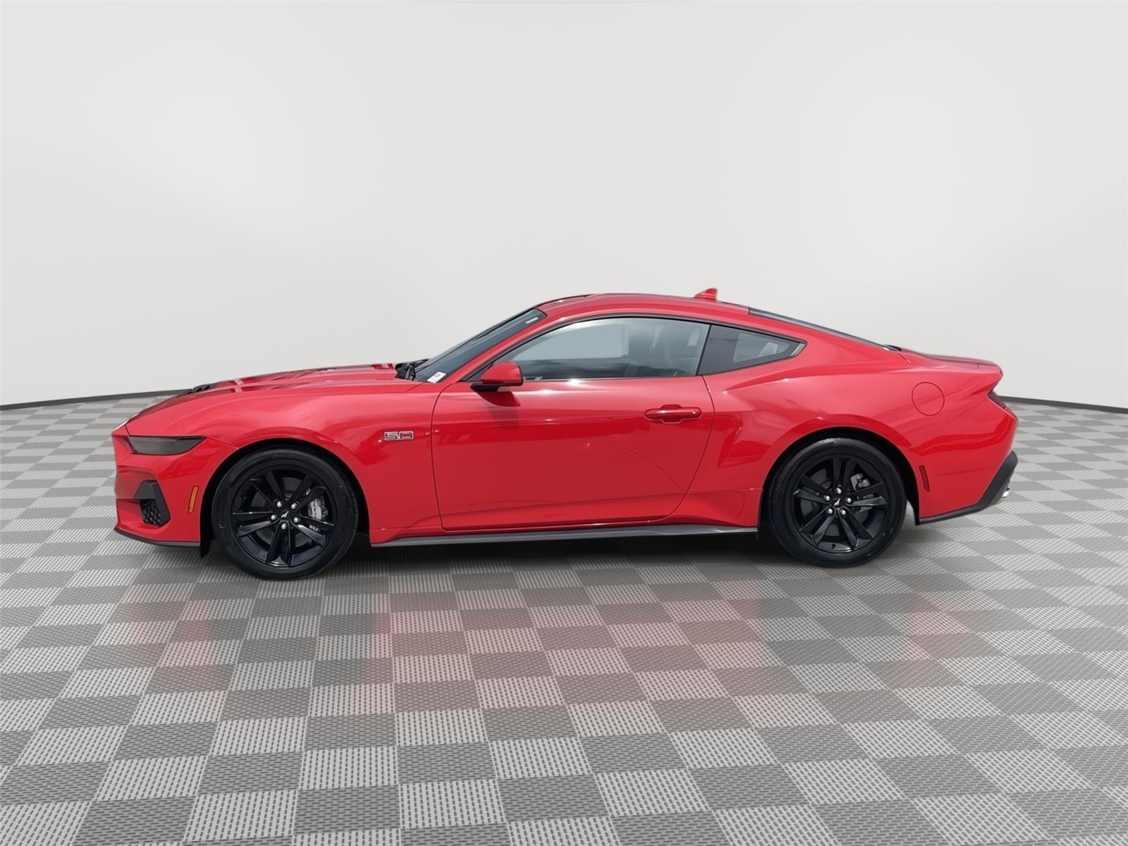 Vehicle photo 2