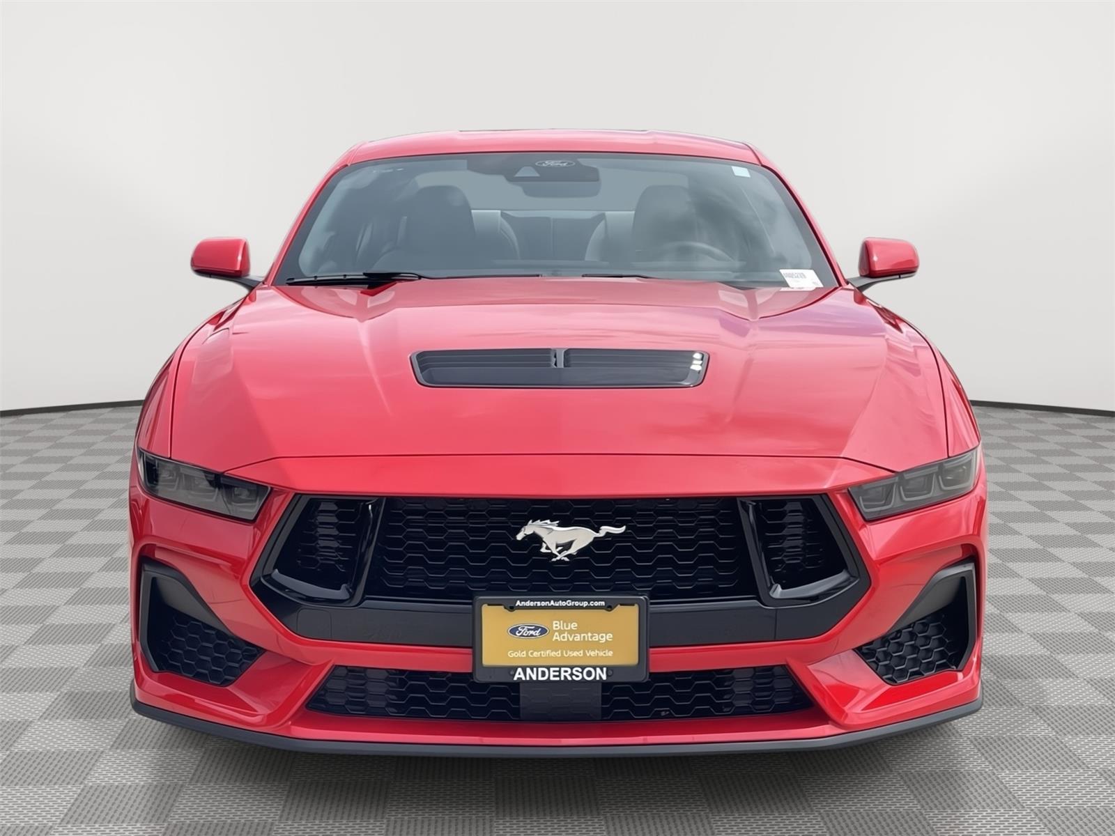 Vehicle photo 4