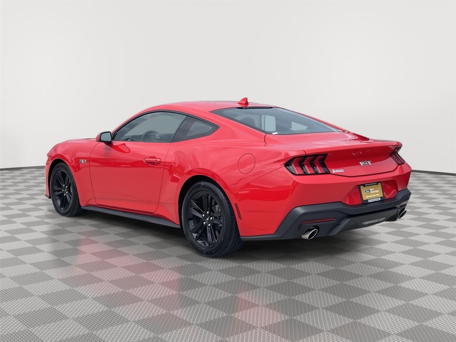 Vehicle photo 9