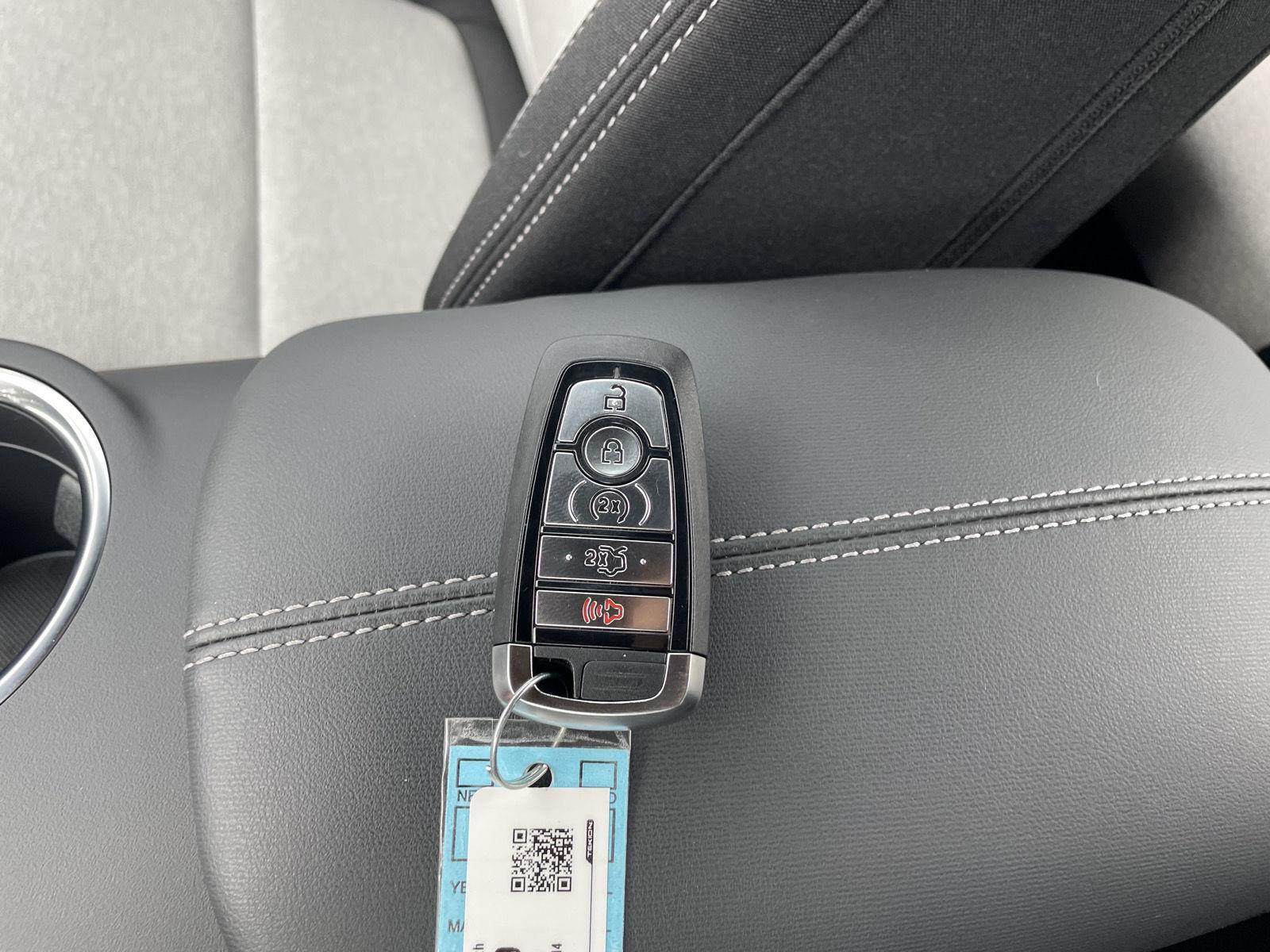 Vehicle photo 35