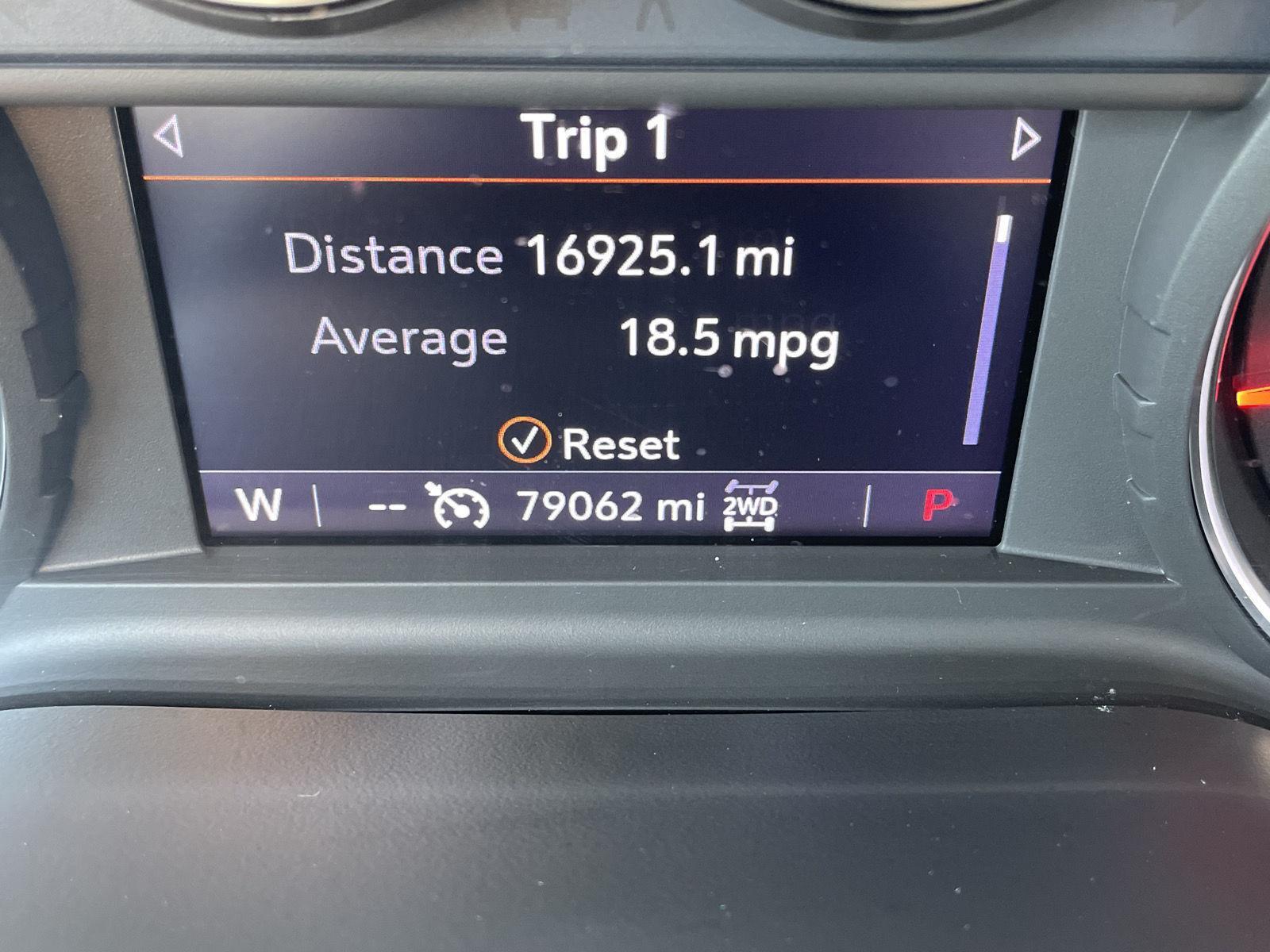 Vehicle photo 3